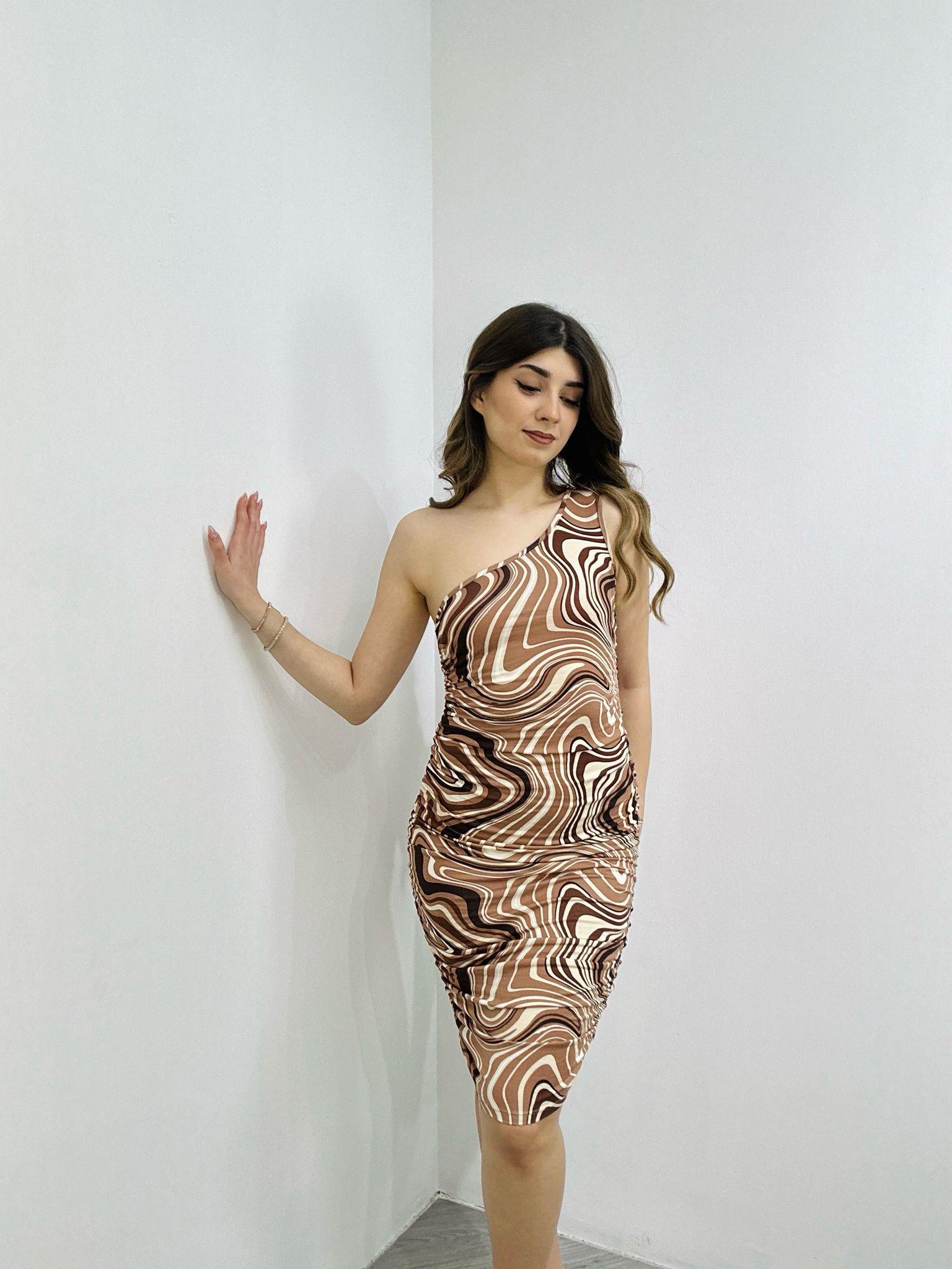 Tek Kol Kristal Pamuk Kumaş Drapeli Elbisemiz