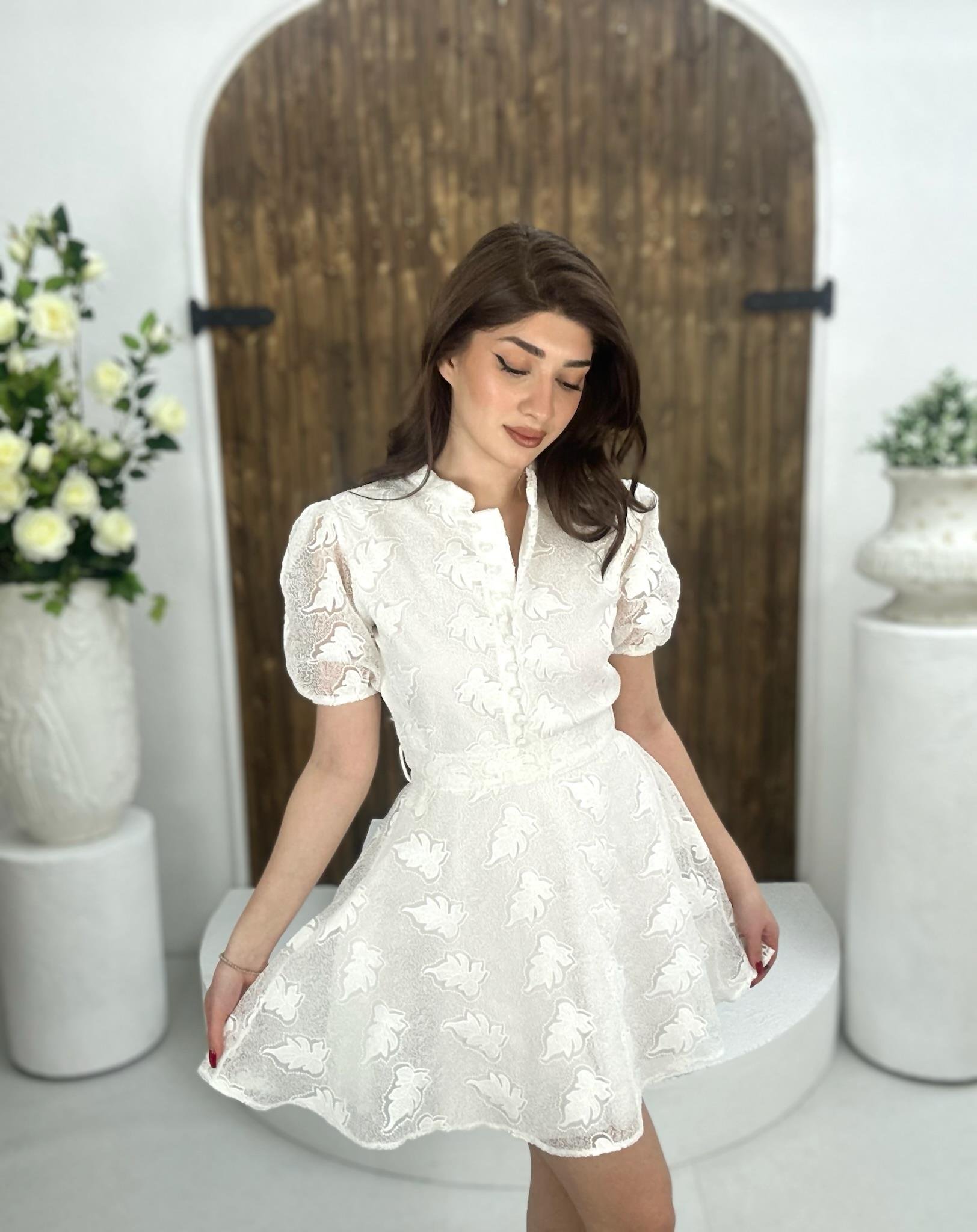 Tül Kumaş Kloş Tasarım Beyaz Elbise