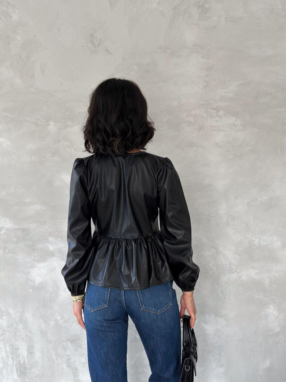 Vegan Deri Kumaş Bağlama Detay Gömlek