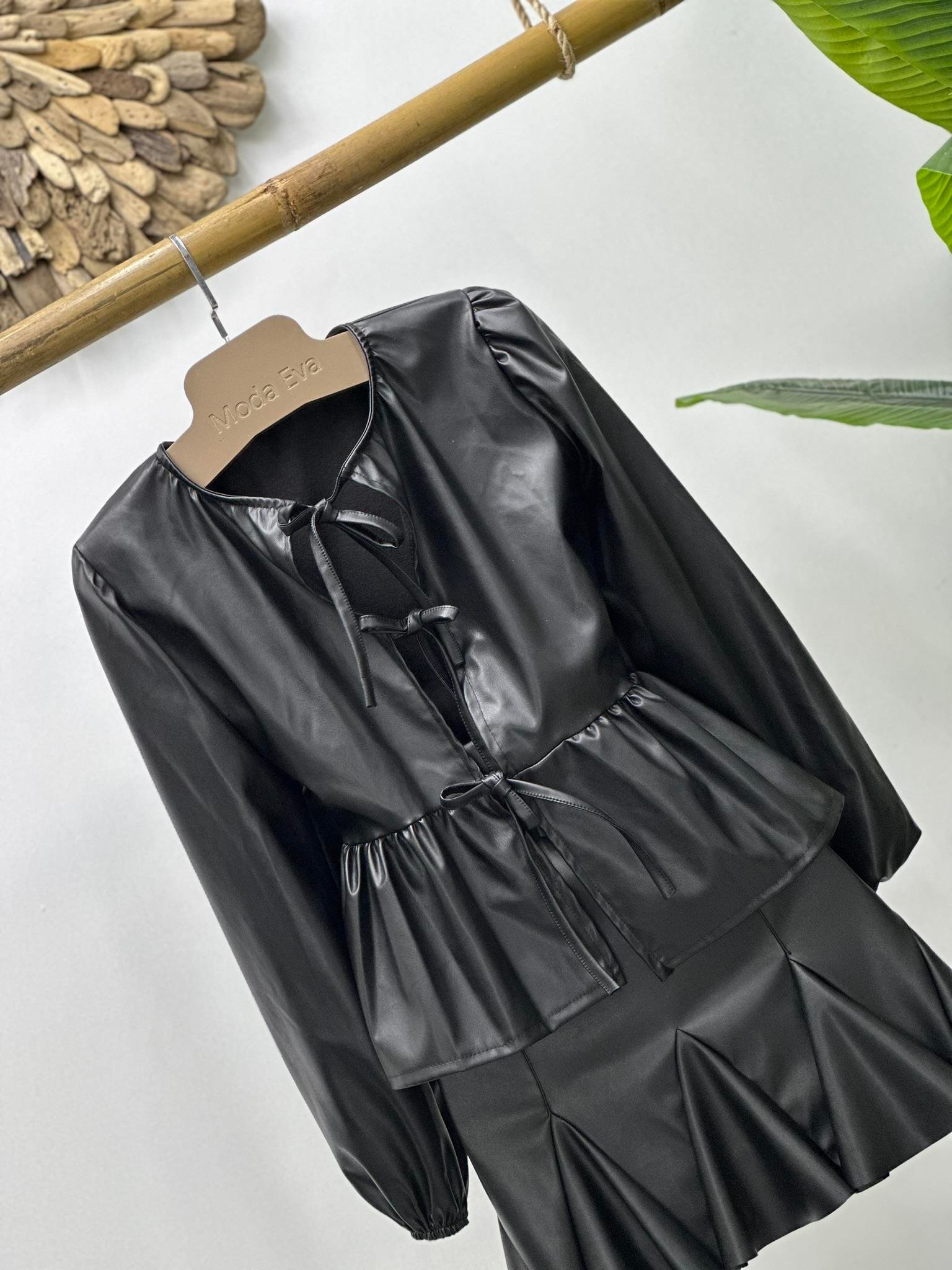 Vegan Deri Kumaş Bağlama Detay Gömlek