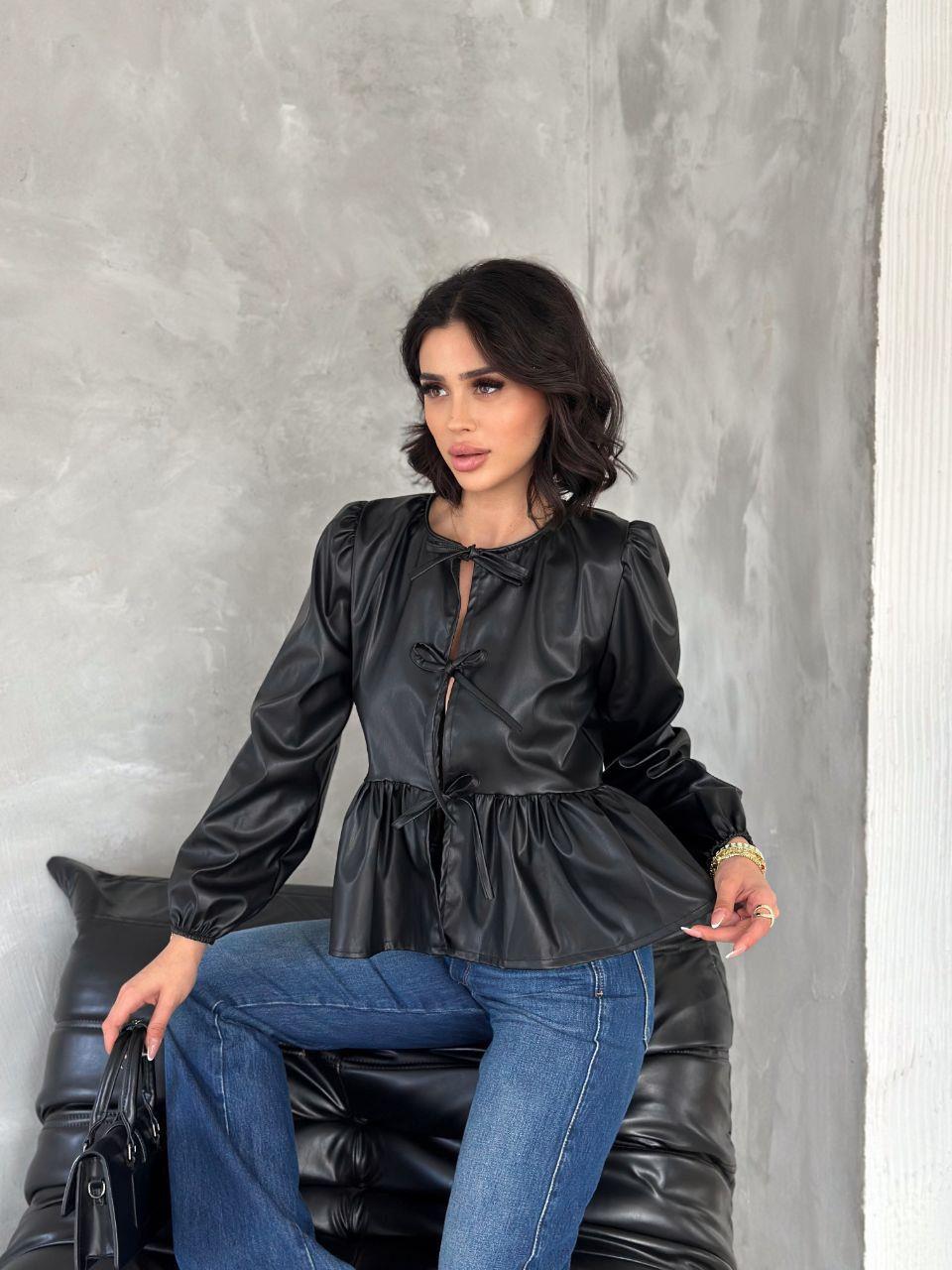 Vegan Deri Kumaş Bağlama Detay Gömlek