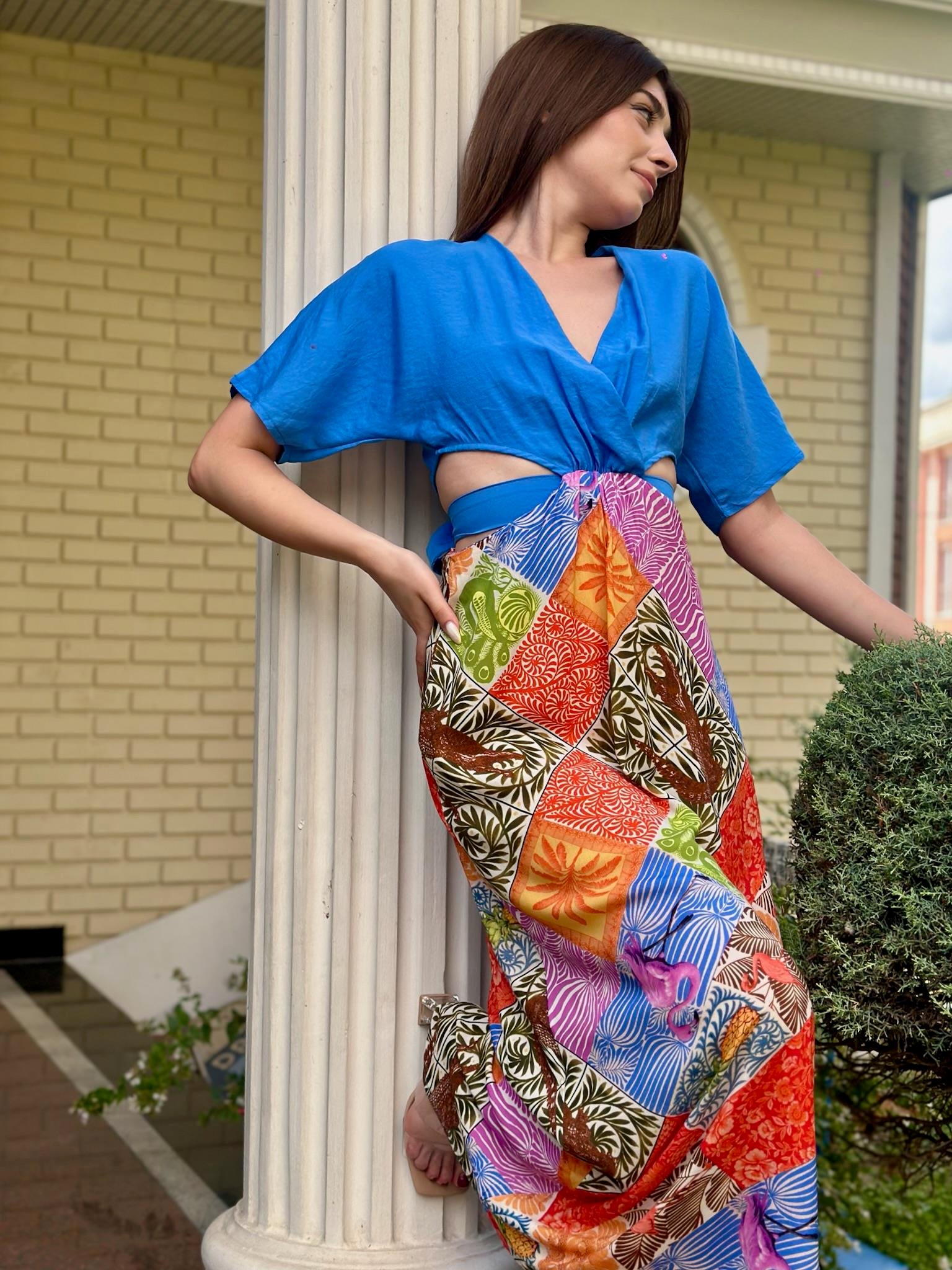 Viskon Kumaş Bel Dekolteli Patchwork Desen Tasarım Elbisemiz