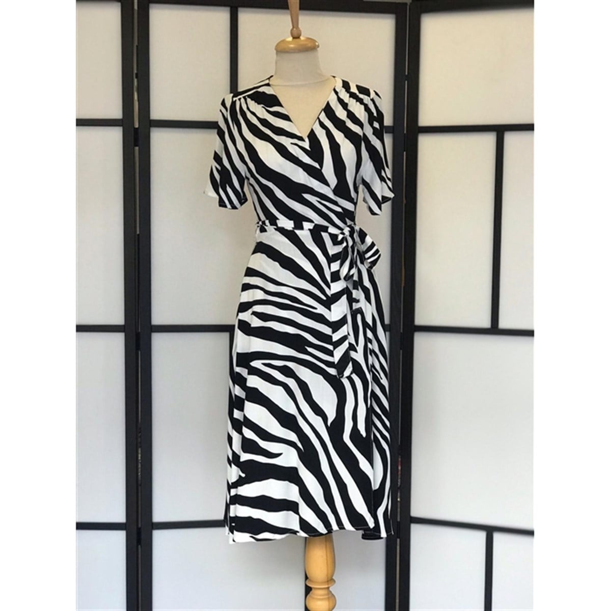 VİSKON KUMAŞ ZEBRA DESEN ELBİSE