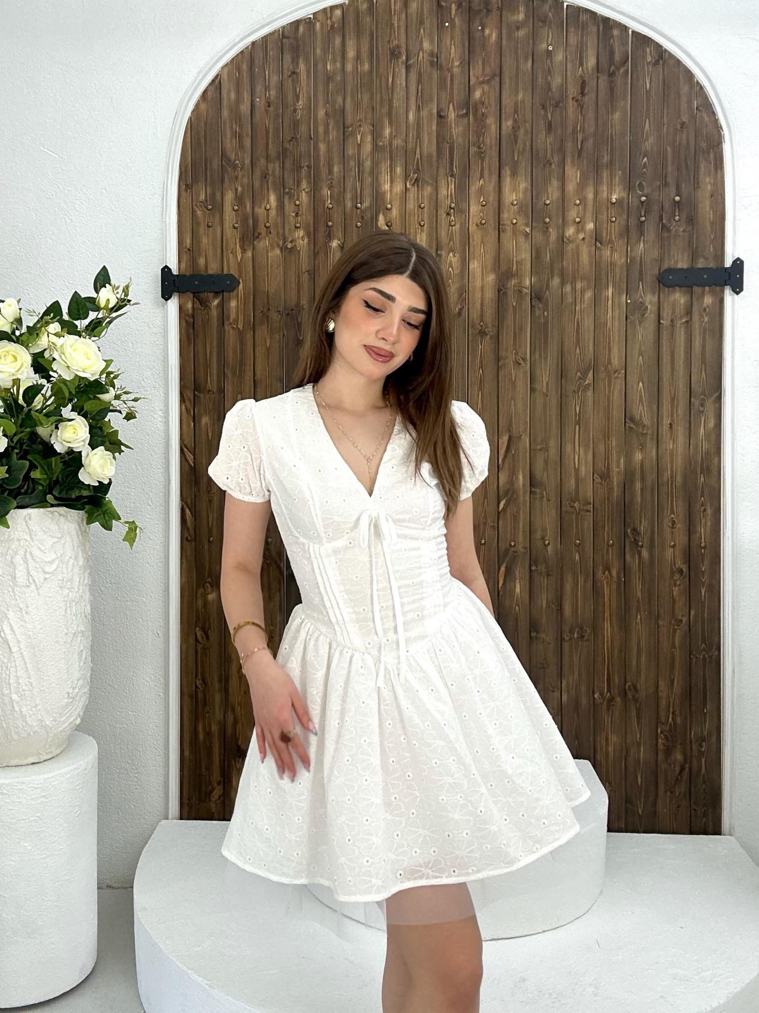 Vual Nevrul Fisto Kumaş Büzgü Detay İçi Tül Tasarım Elbise