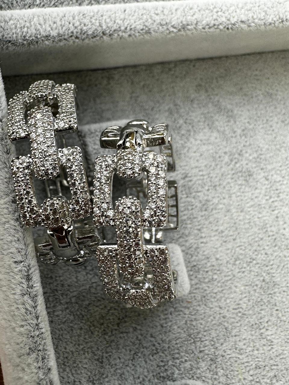 Xuping Özel Seri Zirkon Taşlı Büyük Halka Küpe 