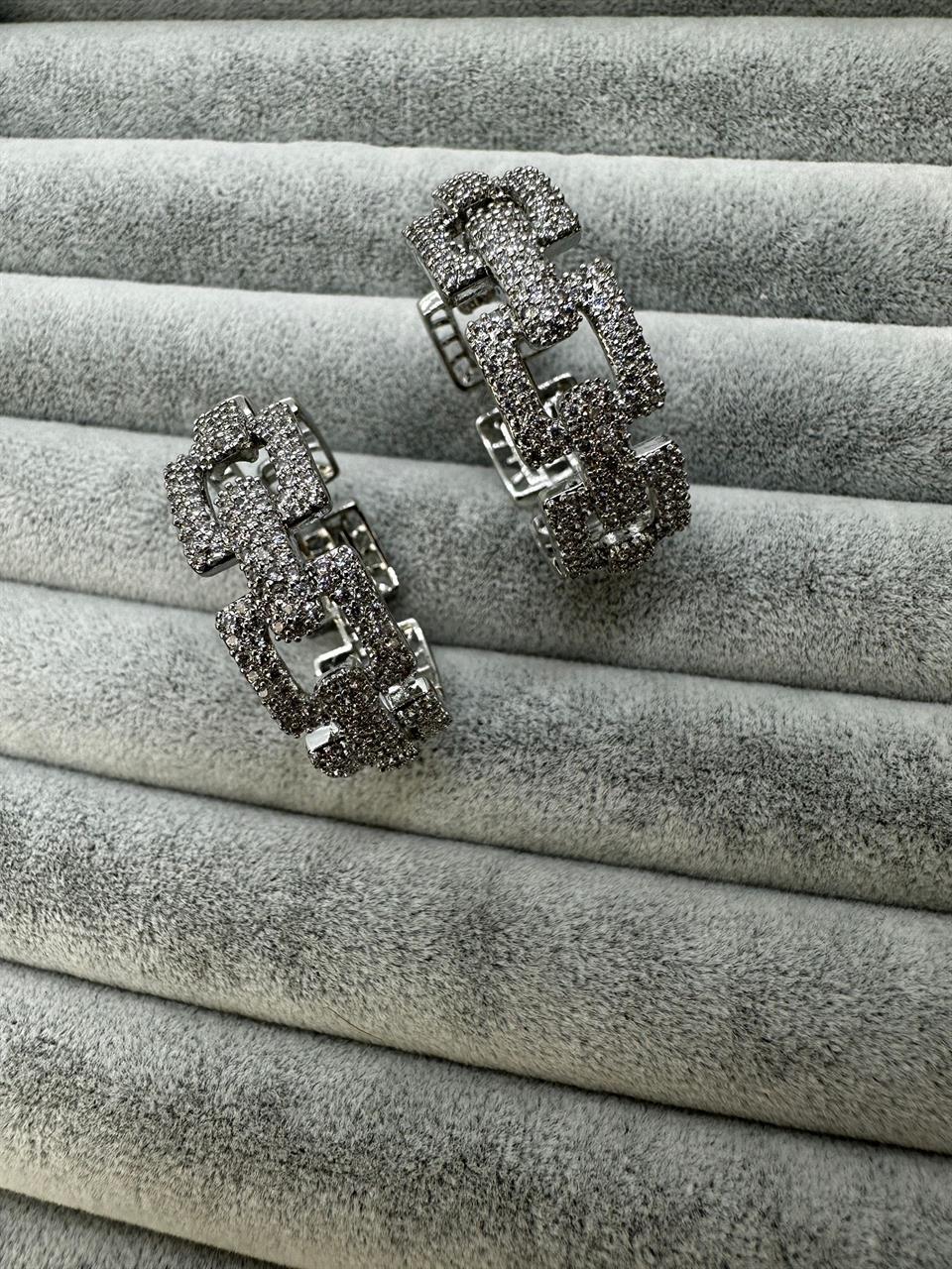 Xuping Özel Seri Zirkon Taşlı Büyük Halka Küpe 