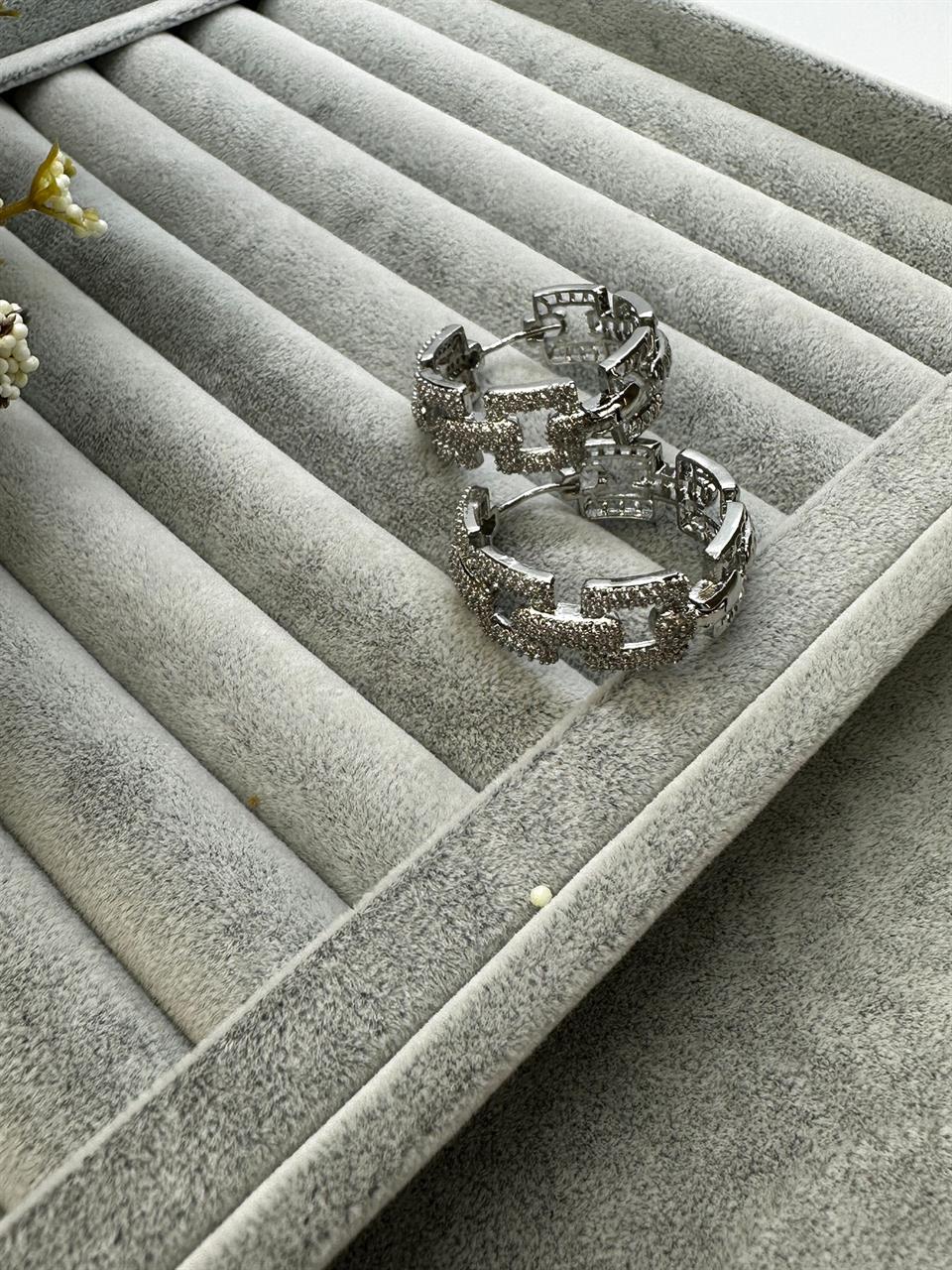 Xuping Özel Seri Zirkon Taşlı Büyük Halka Küpe 