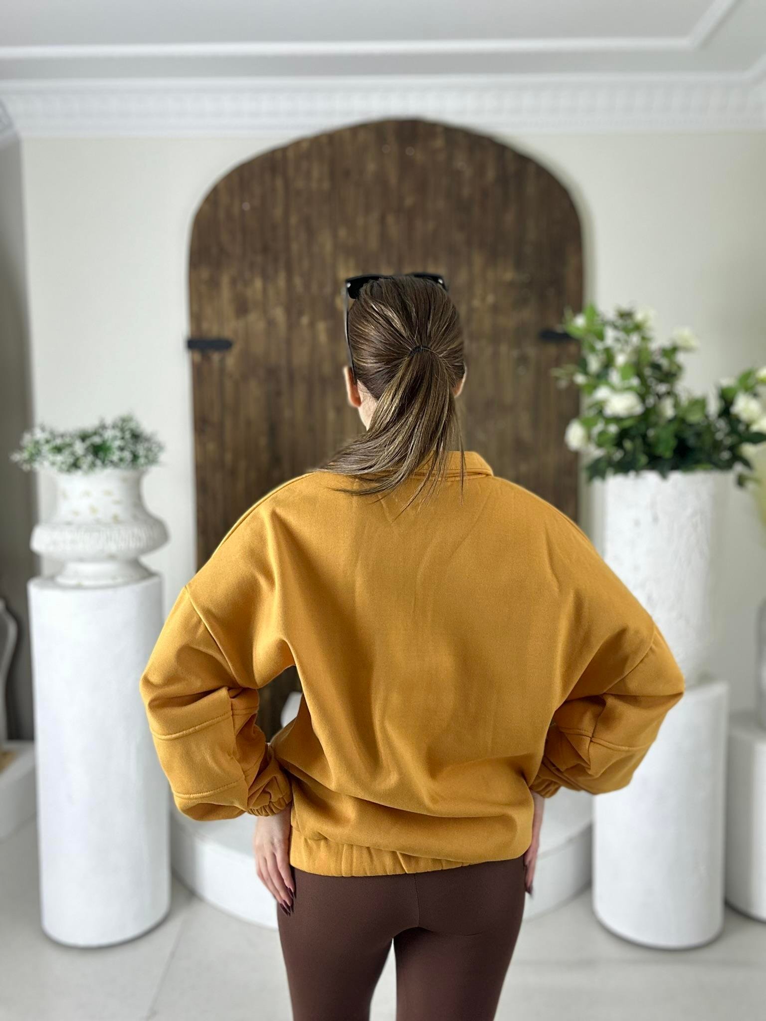 Yaka ve Cep Fermuarlı Rahat Kalıp Sweat