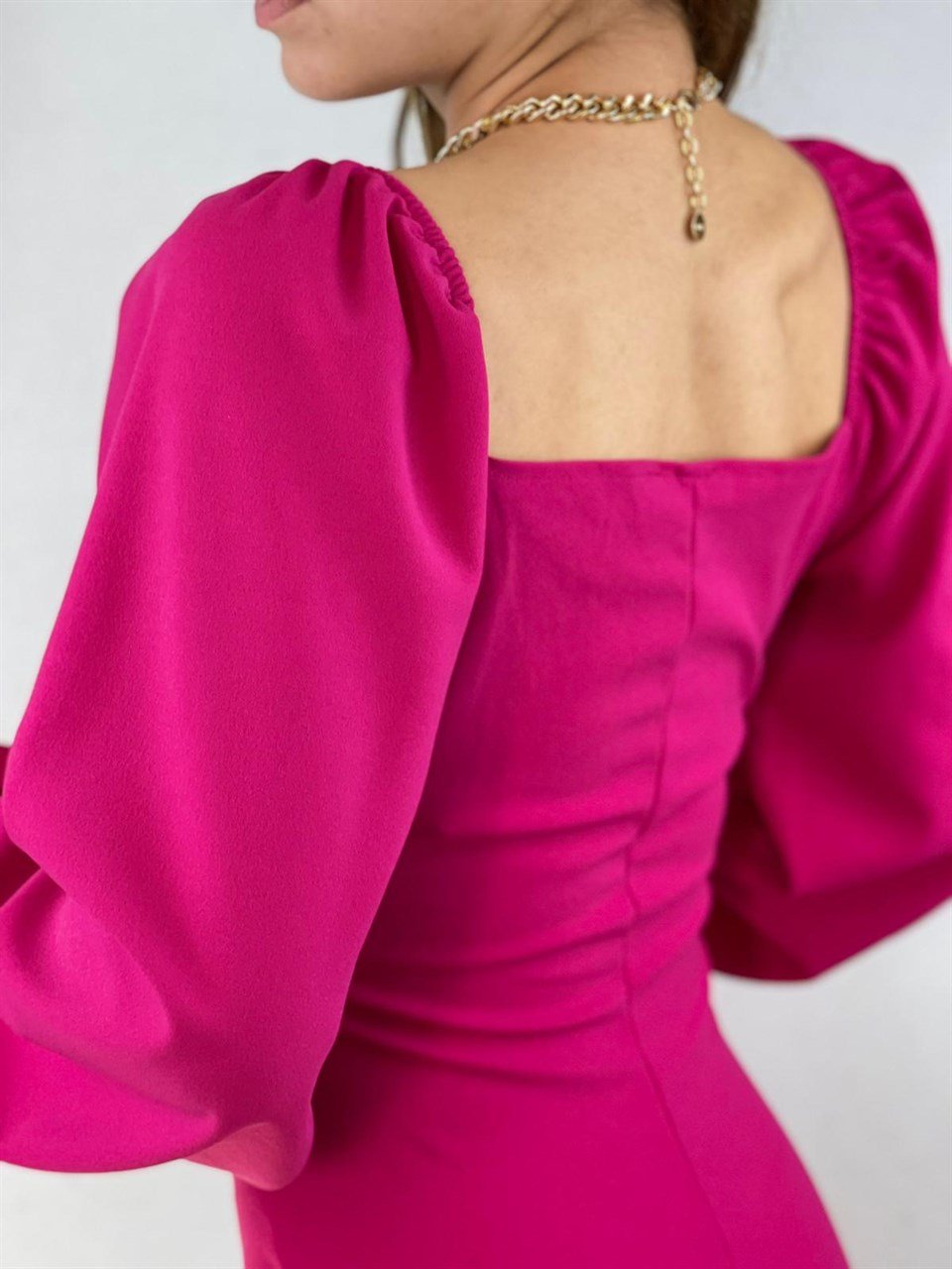 Yakası Büzgülü Crep Dokuma Kumaş Elbise