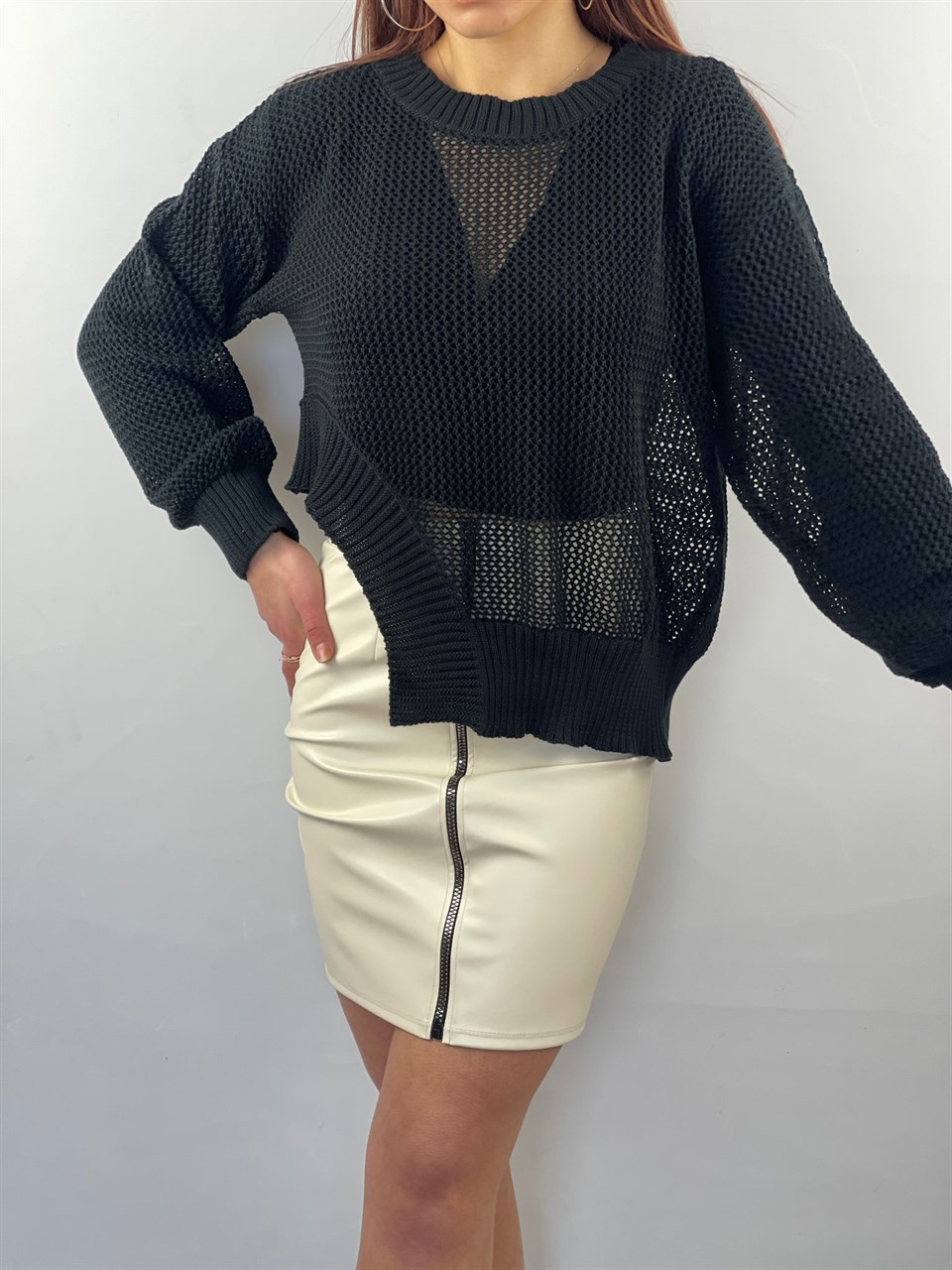 Yan Detay Salaş Triko Kazak