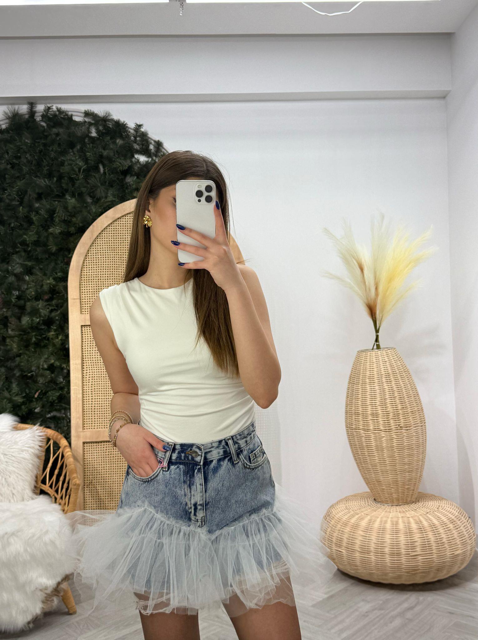 Yıkamalı Jean Kumaş Tül Detaylı Şort Etek 