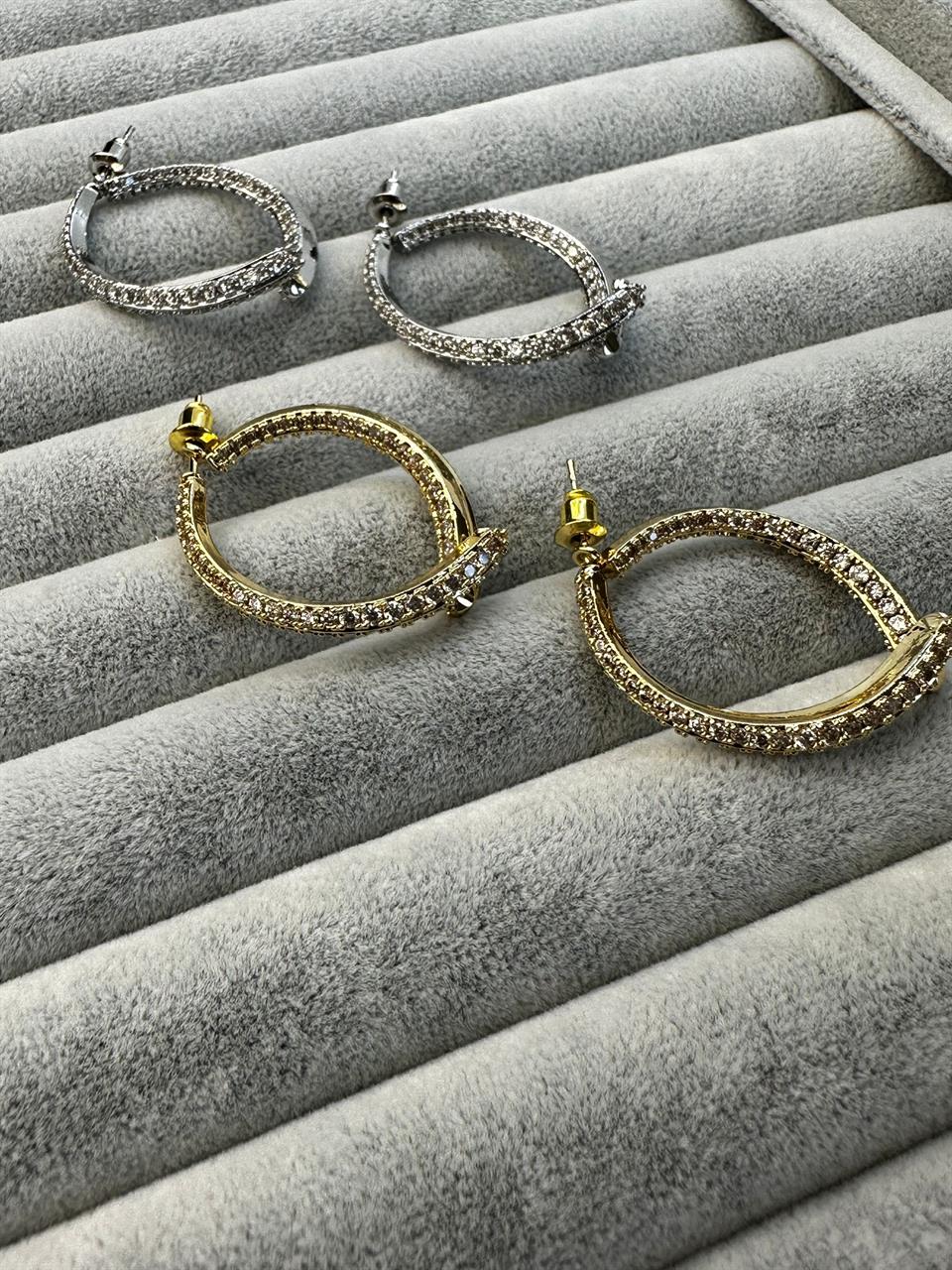 Zirkon Taşlı Tasarım Çift Parçalı  Halka Küpe 