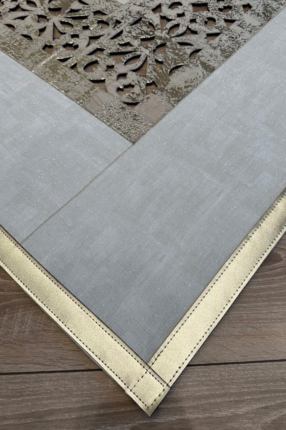 Gri Gold Rono Oyma Motifli Deri Halı