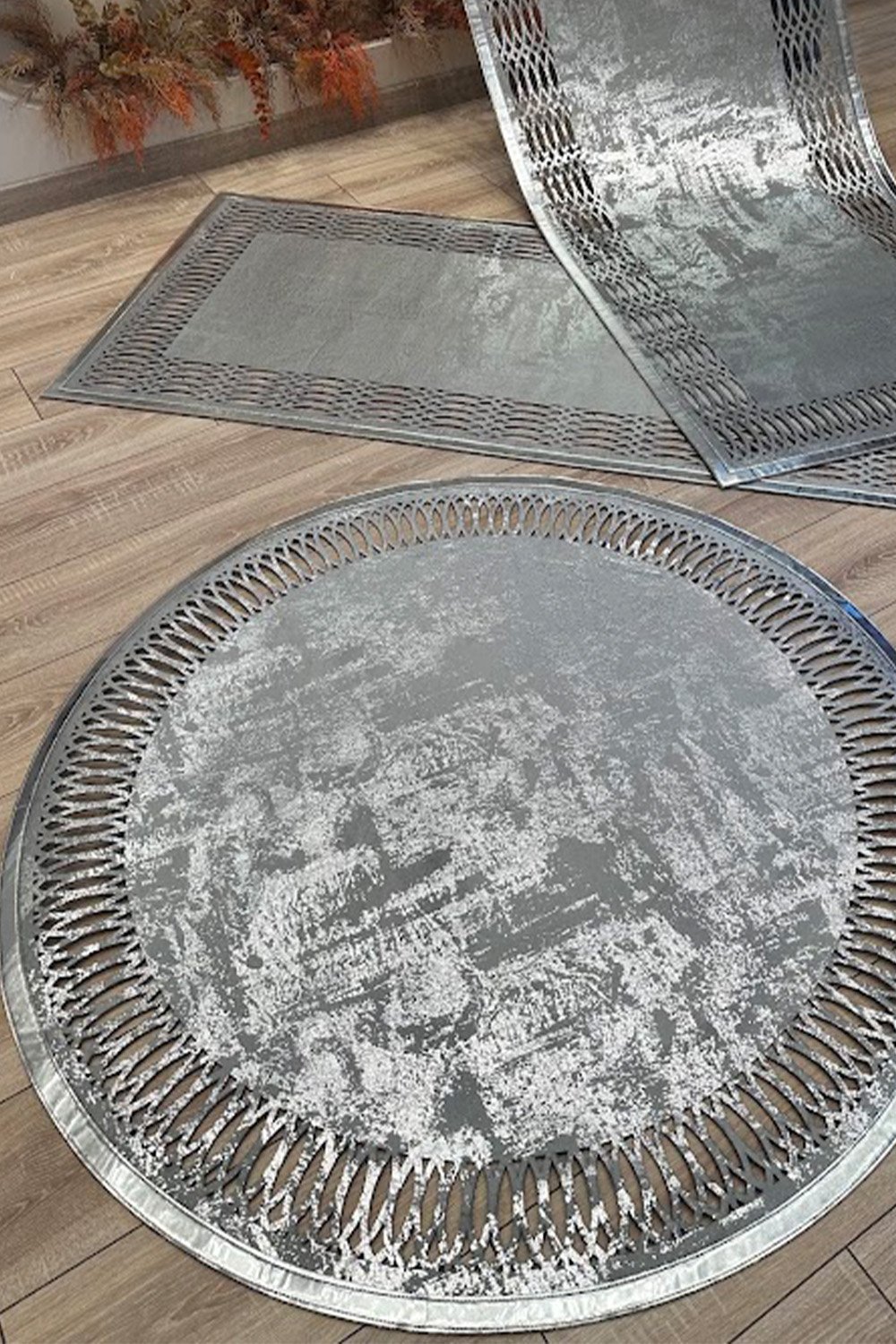 Gümüş Gri Diamond Deri Efektli Modern Yuvarlak Halı