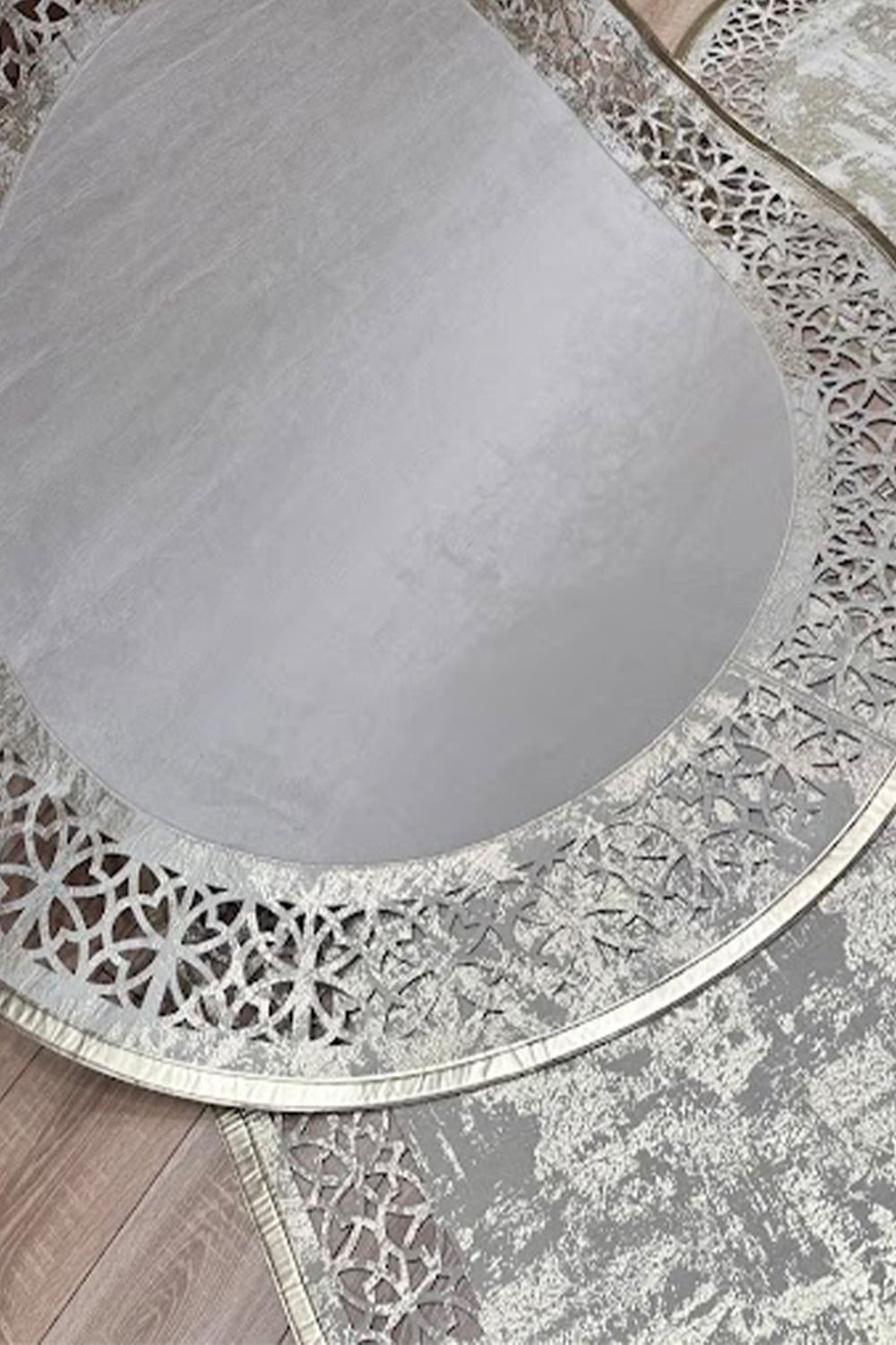 Mat Gümüş Gri Diamond Deri Efektli Modern Oval Halı
