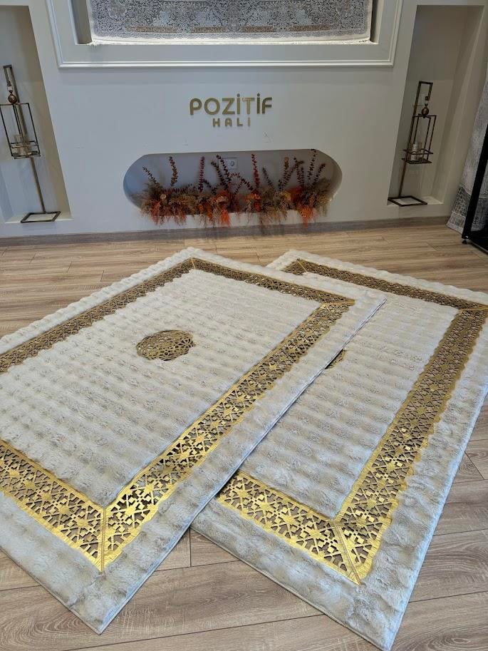 Yumuşak Yüzeyli Kaymaz Tabanlı Özel Şahmeran Serisi Halılar