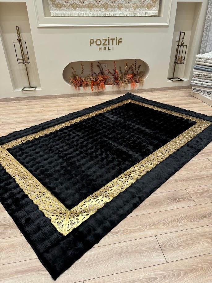 Yumuşak Yüzeyli Kaymaz Tabanlı Özel Şahmeran Serisi Halılar