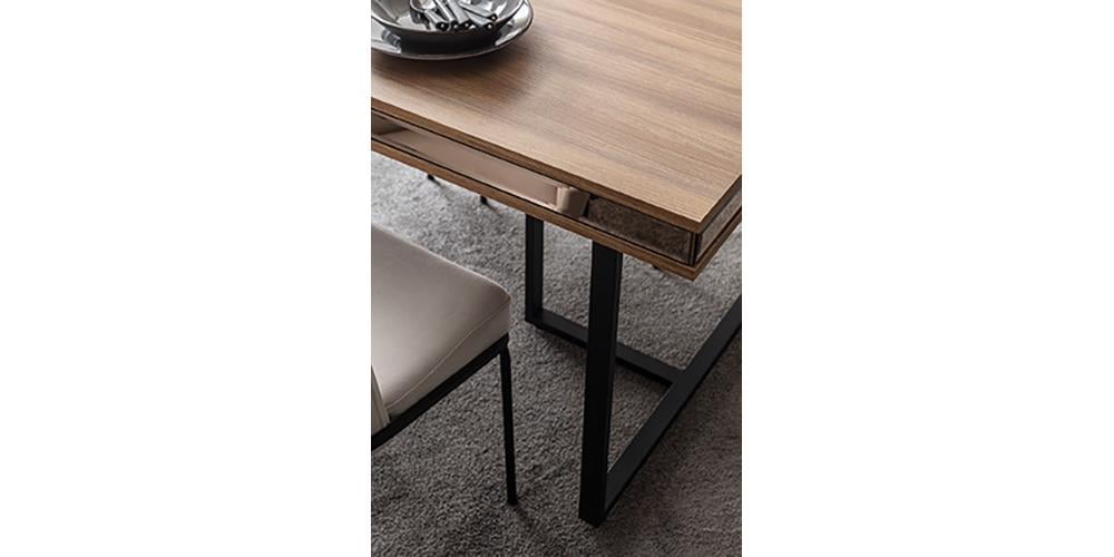 Bronze Ceviz Yemek Masası