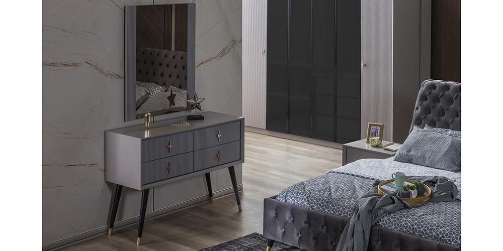 Golf  Aynalı Şifonyer