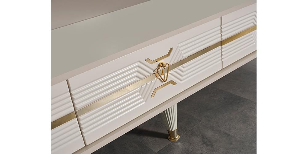 Kristal Raflı TV Ünitesi