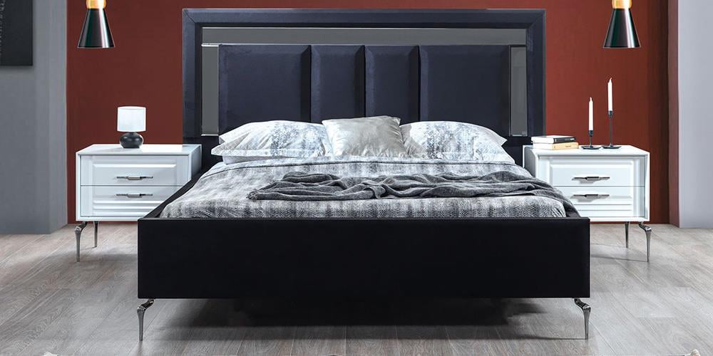 Pelin Gümüş Ayak Karyola