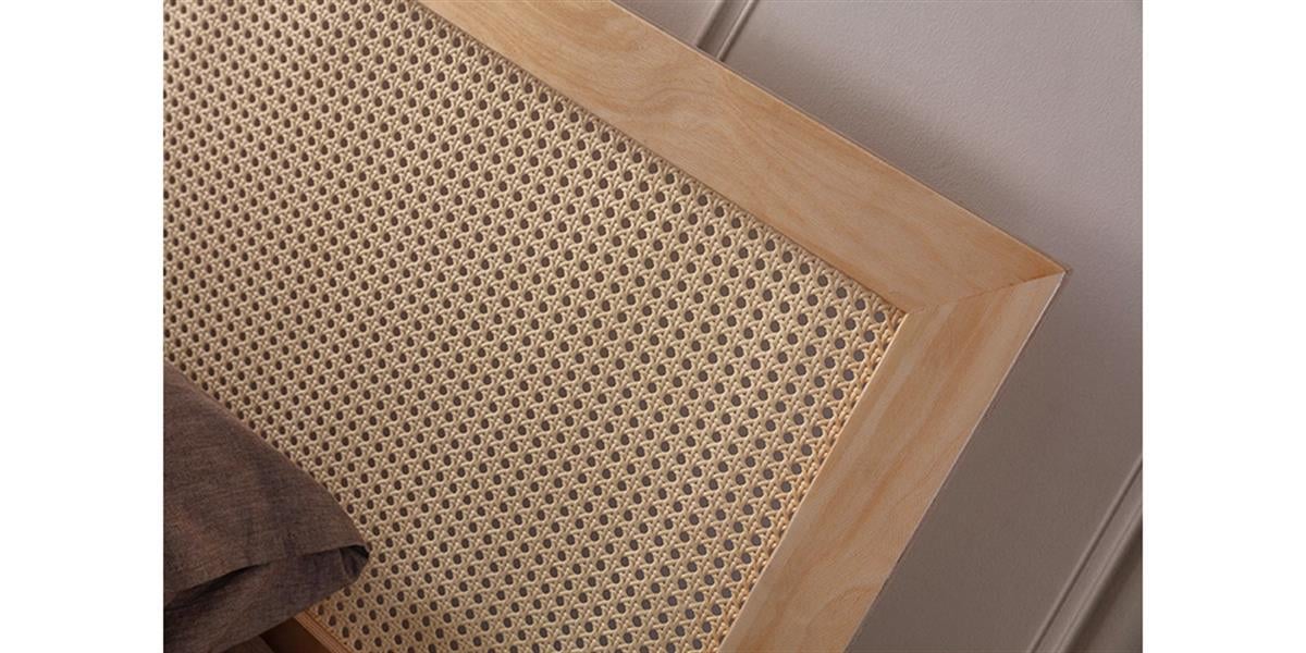 Valeria Ağaç Yatak Odası