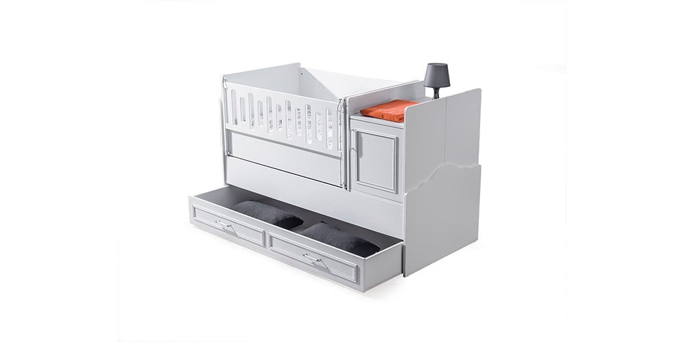 Yağmur Büyüyen Beşik Bebek Odası