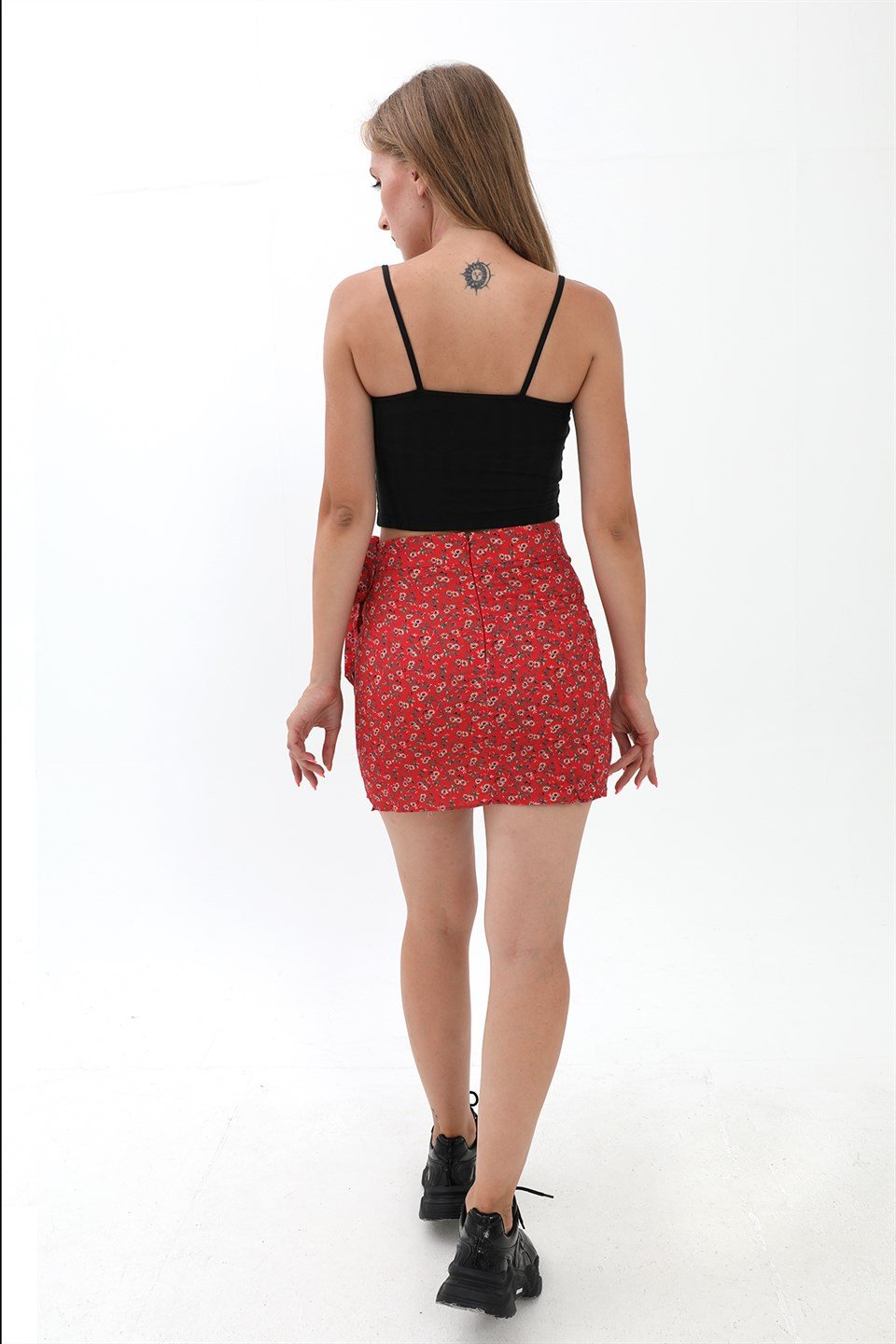 Çiçek Desenli Yandan Bağlamalı Etek - Kırmızı