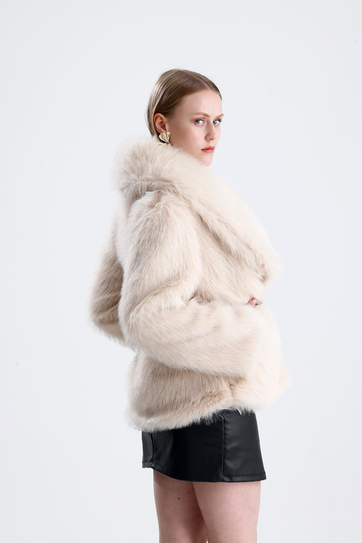 Deri Kemerli Kürk Kaban - Bej