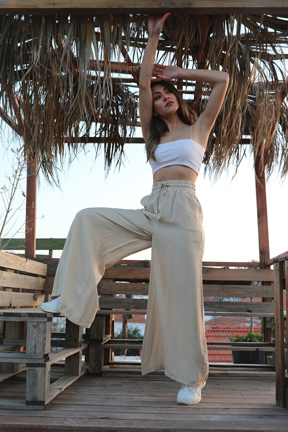 Geniş Kemerli Bol Paça Düz Keten Kadın Pantolon - Taş