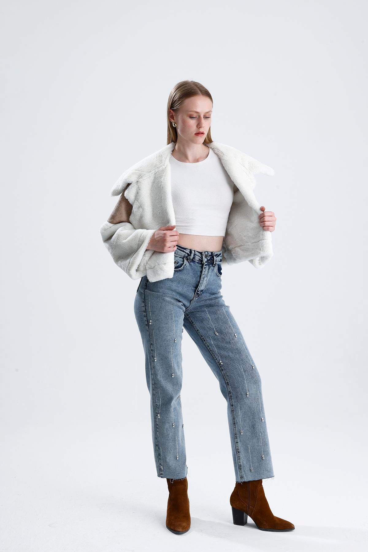 Geniş Yakalı Kolu Peluş Süet Eskitme Mont - Bej-Ekru