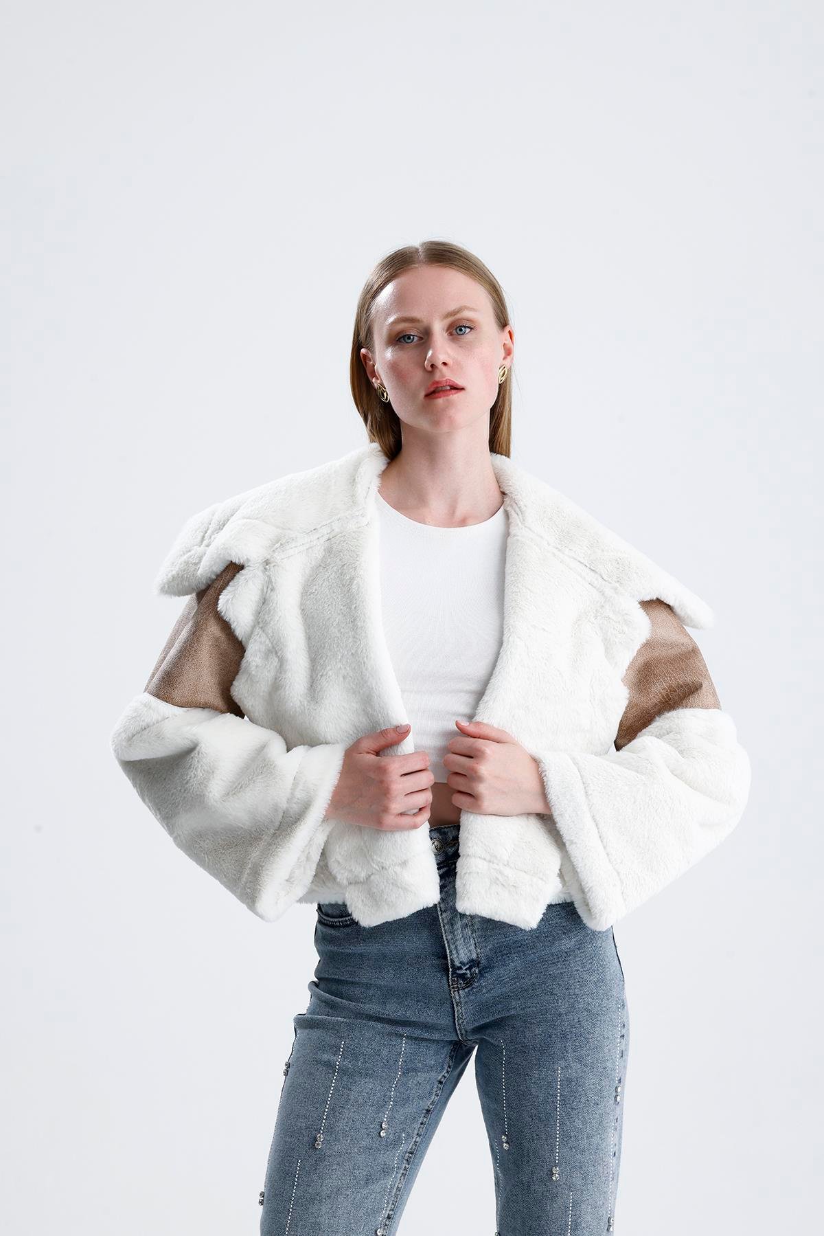 Geniş Yakalı Kolu Peluş Süet Eskitme Mont - Bej-Ekru