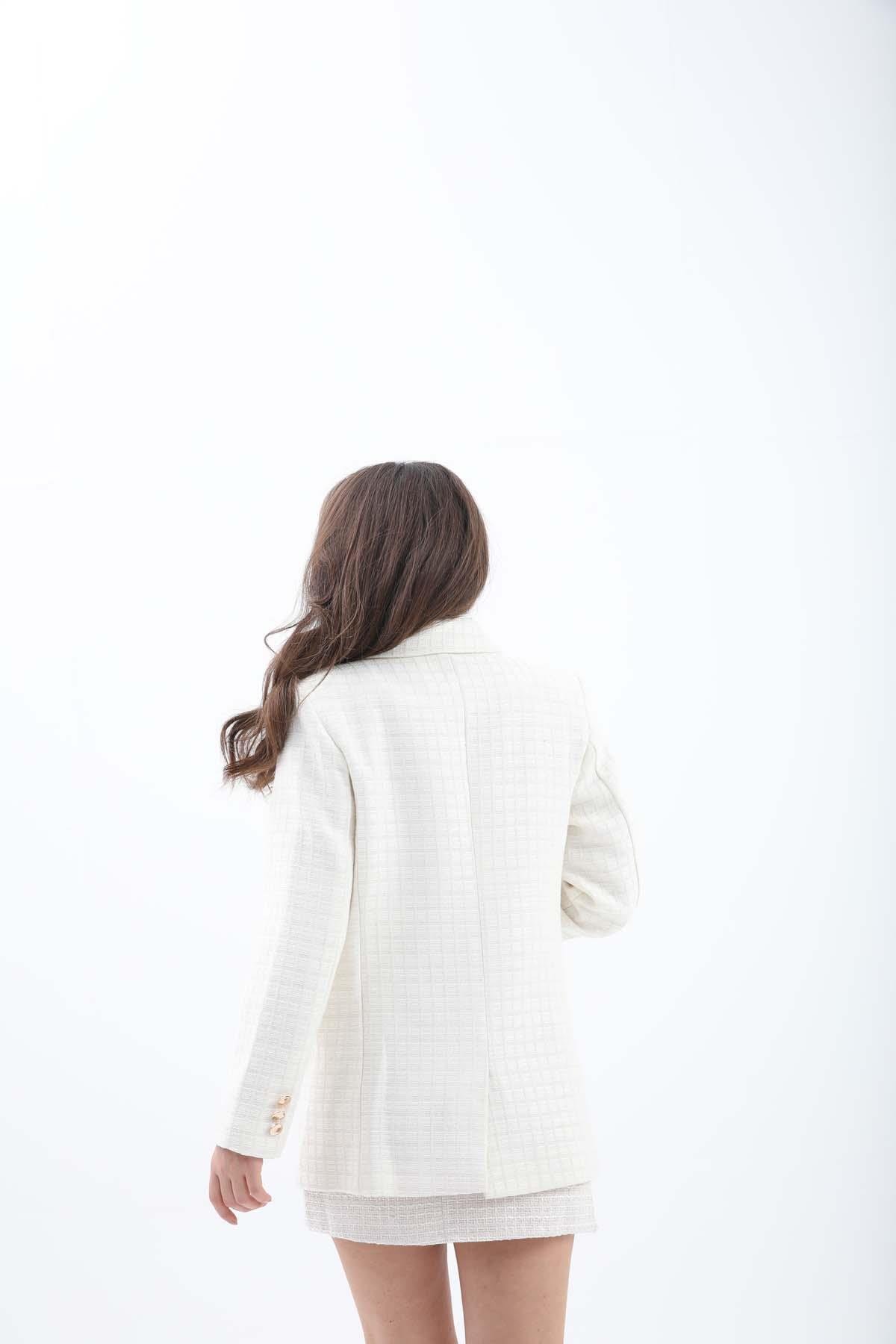 Kare Desen Kruvaze Yaka Chanel Ceket - Ekru