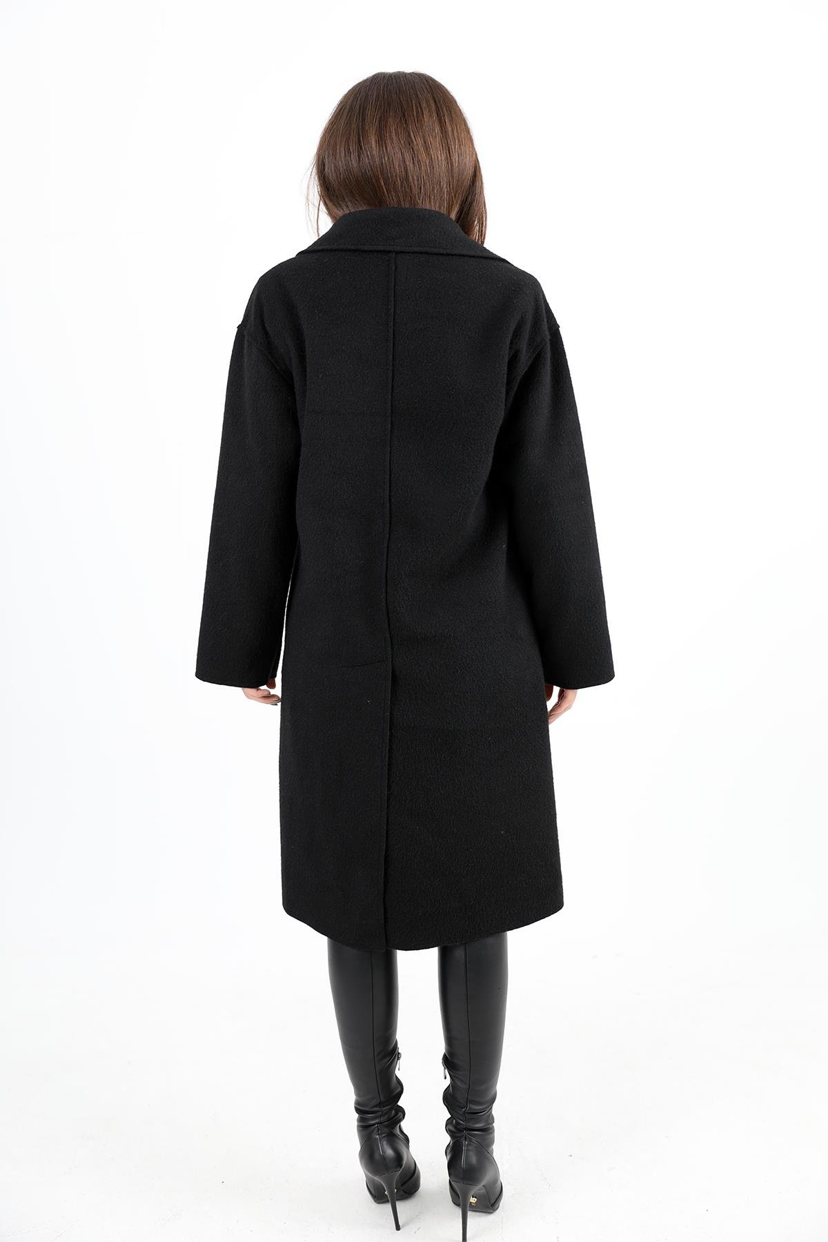 Kaşe Kaban Kruvaze Yaka Kolu Arma Detaylı - Siyah