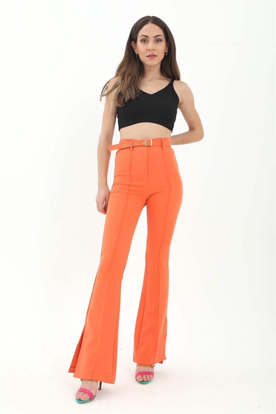 Kemerli Yanı Yırtmaçlı İspanyol Paça Atlas Kumaş Pantolon - Turuncu