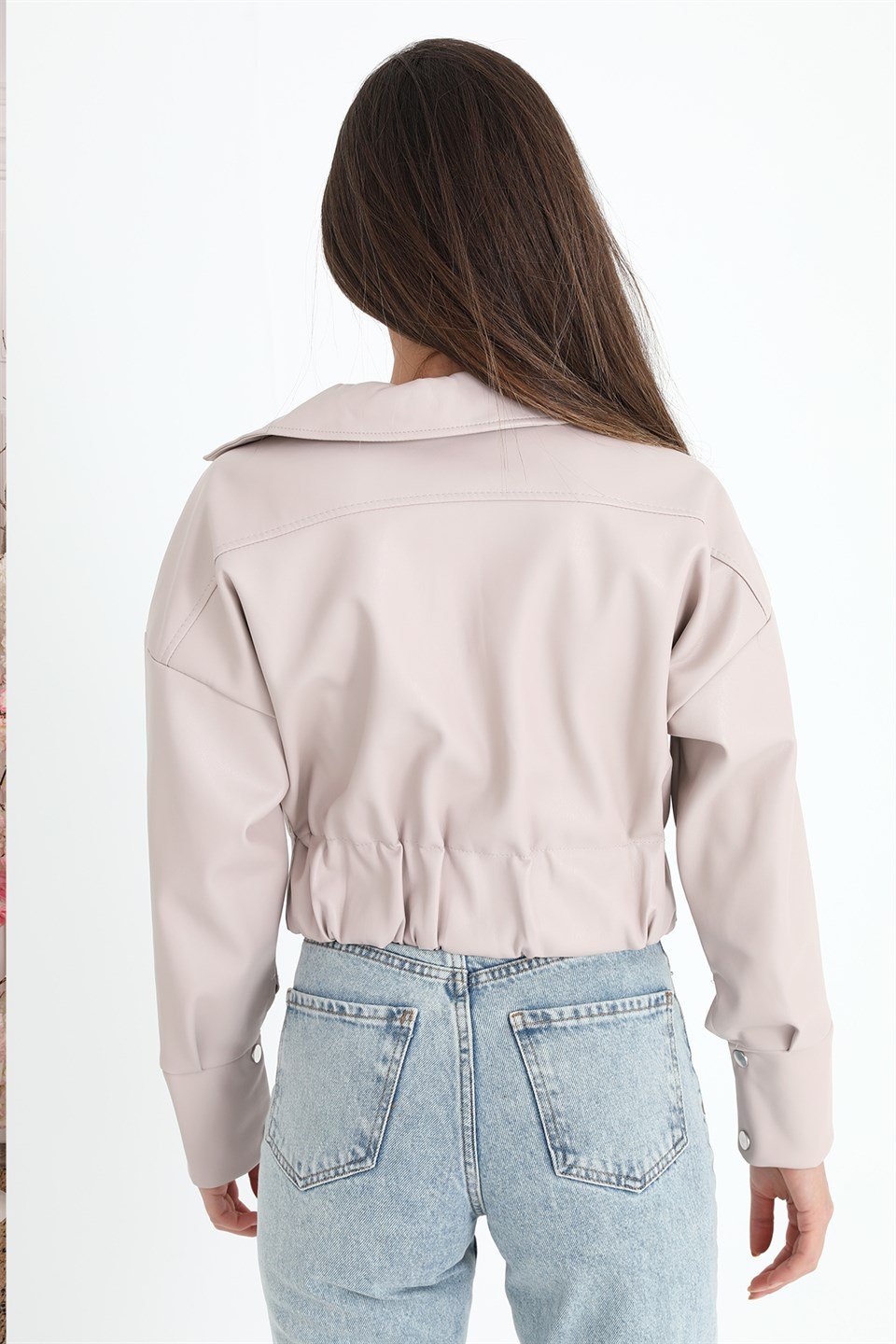 Kolları Çıtçıtlı Beli Lastikli Kadın Deri Gömlek - Taş