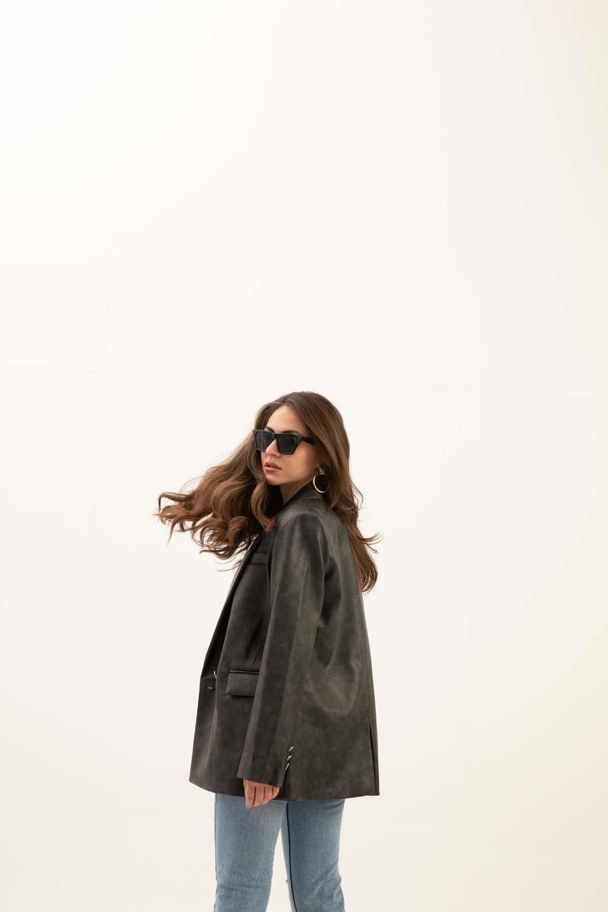 Kruvaze Yaka Çift Düğmeli Eskitme Desen Deri Ceket - Antrasit