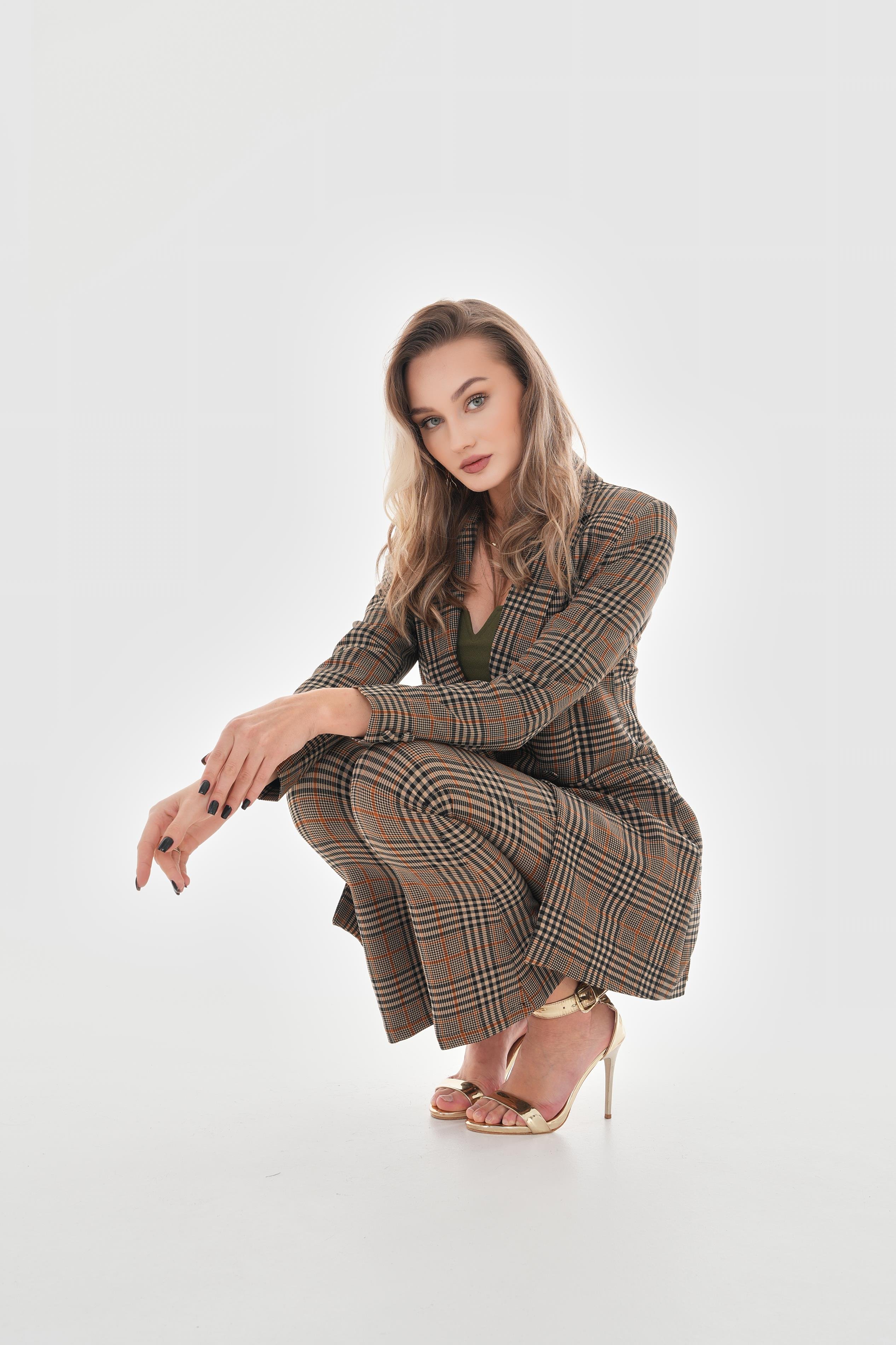 Omuzları Vatkalı Önü Çıtçıtlı Ekose Blazer Ceket - Vizon