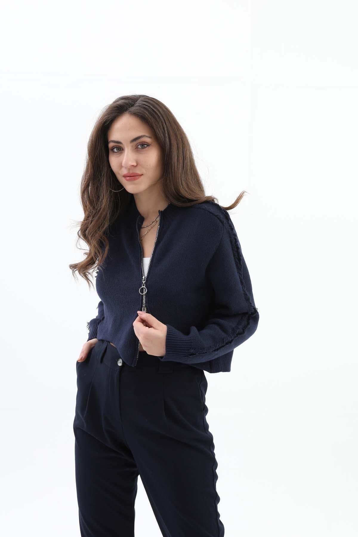 Önü Oval Fermuarlı Hırka - Lacivert