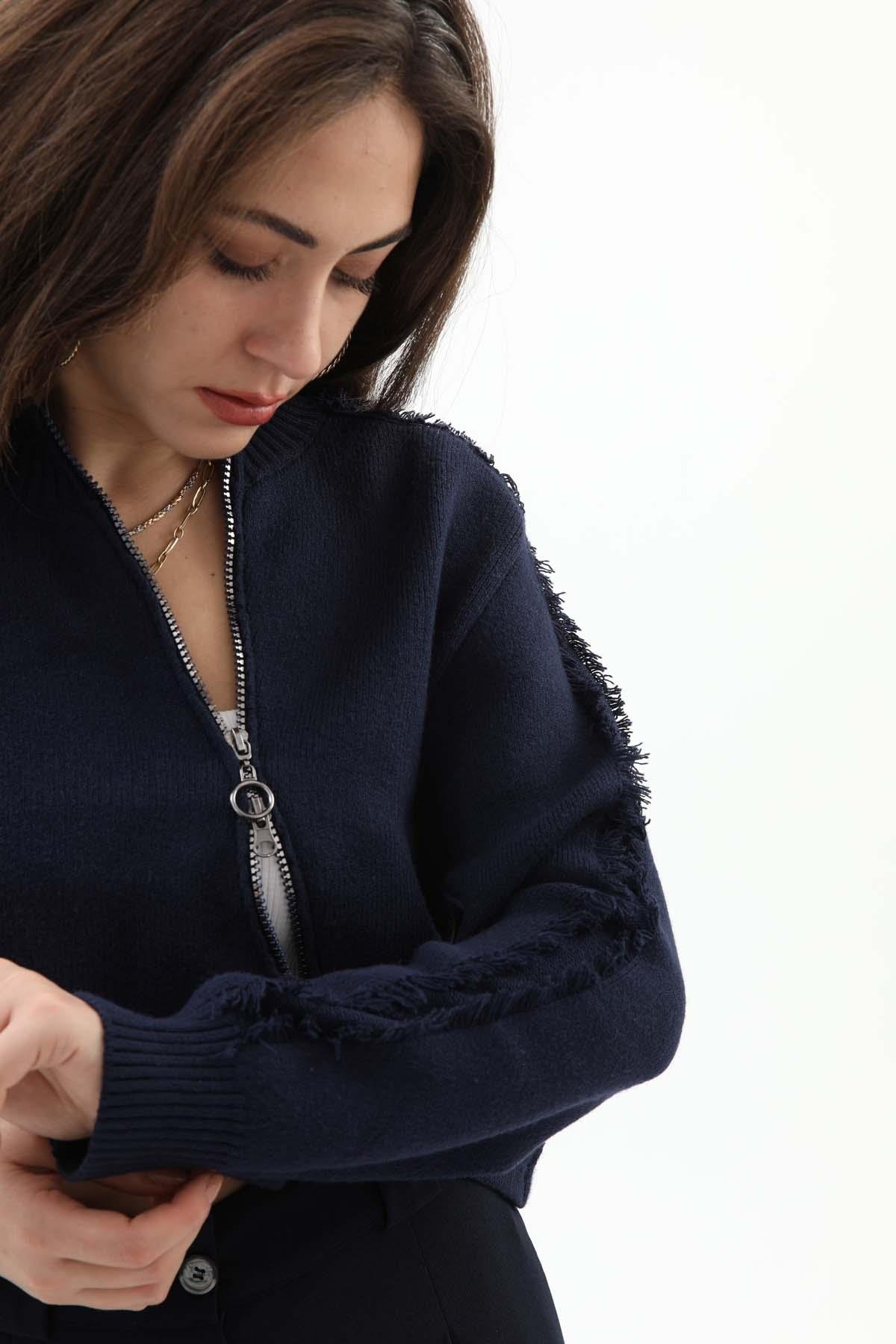 Önü Oval Fermuarlı Hırka - Lacivert