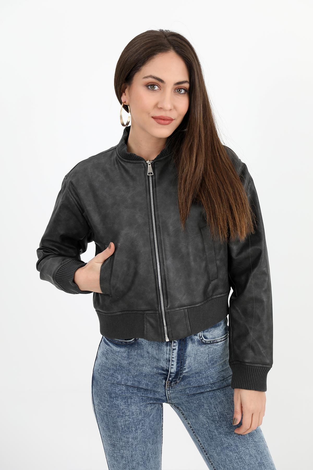 Ribanalı Eskitme Deri Mont - Siyah