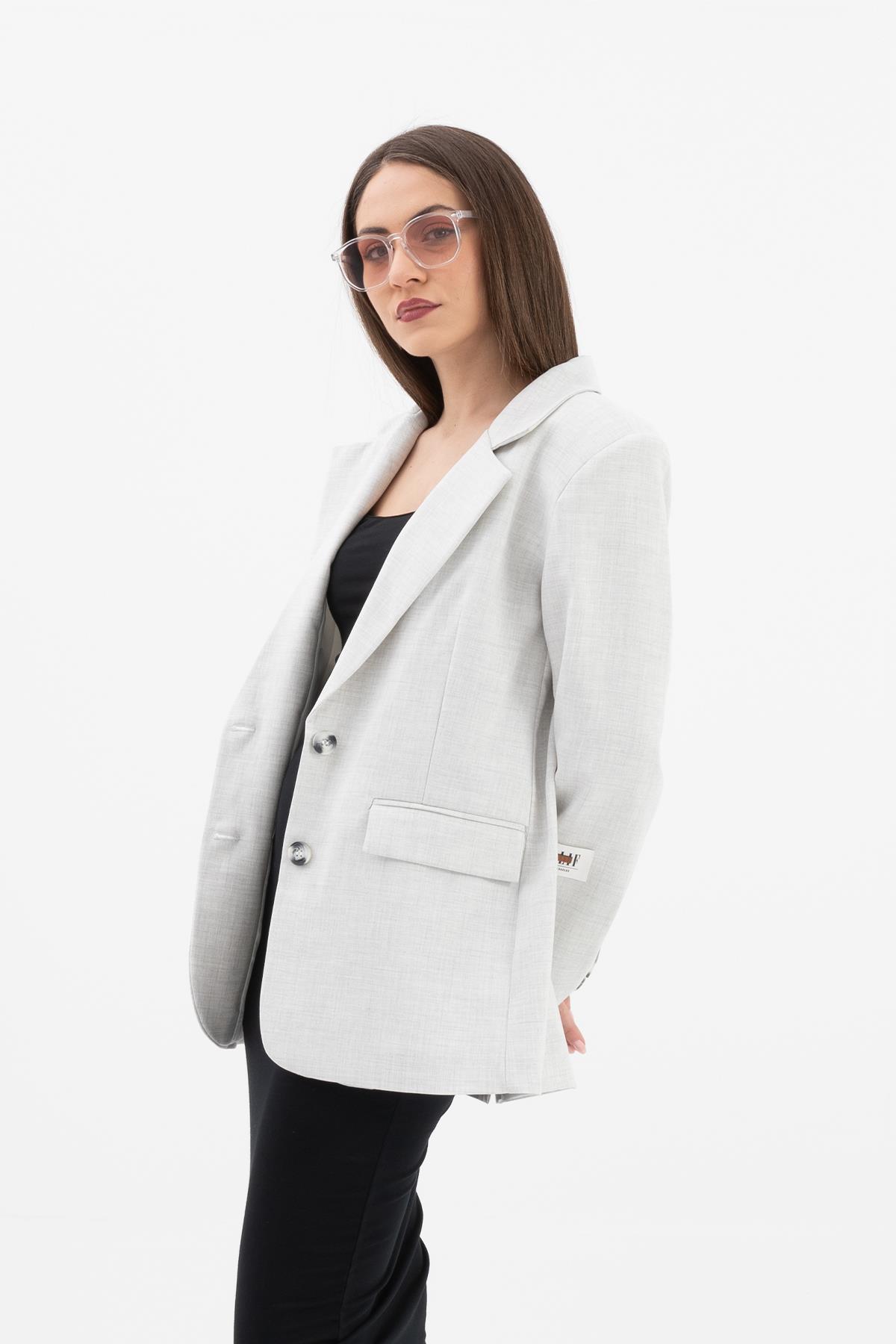 Üç Cep Kapaklı Kolu Arma Detaylı Poliviskon Ceket - Gri