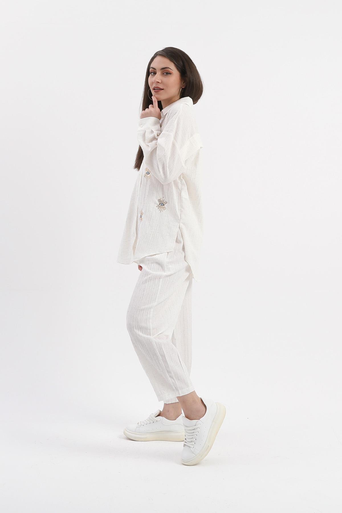 Yanı Yırtmaçlı Krinkıl Kumaş Göz Nakışlı Keten Gömlek - Ekru