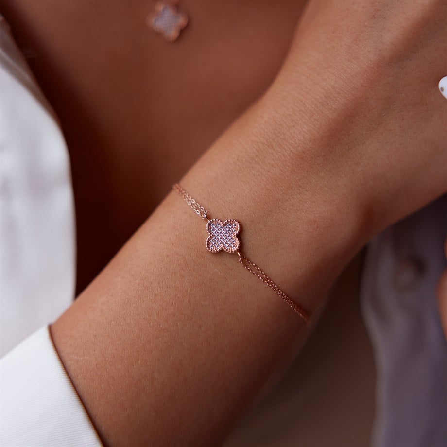 Rose Altın Minimal Yonca Bileklik