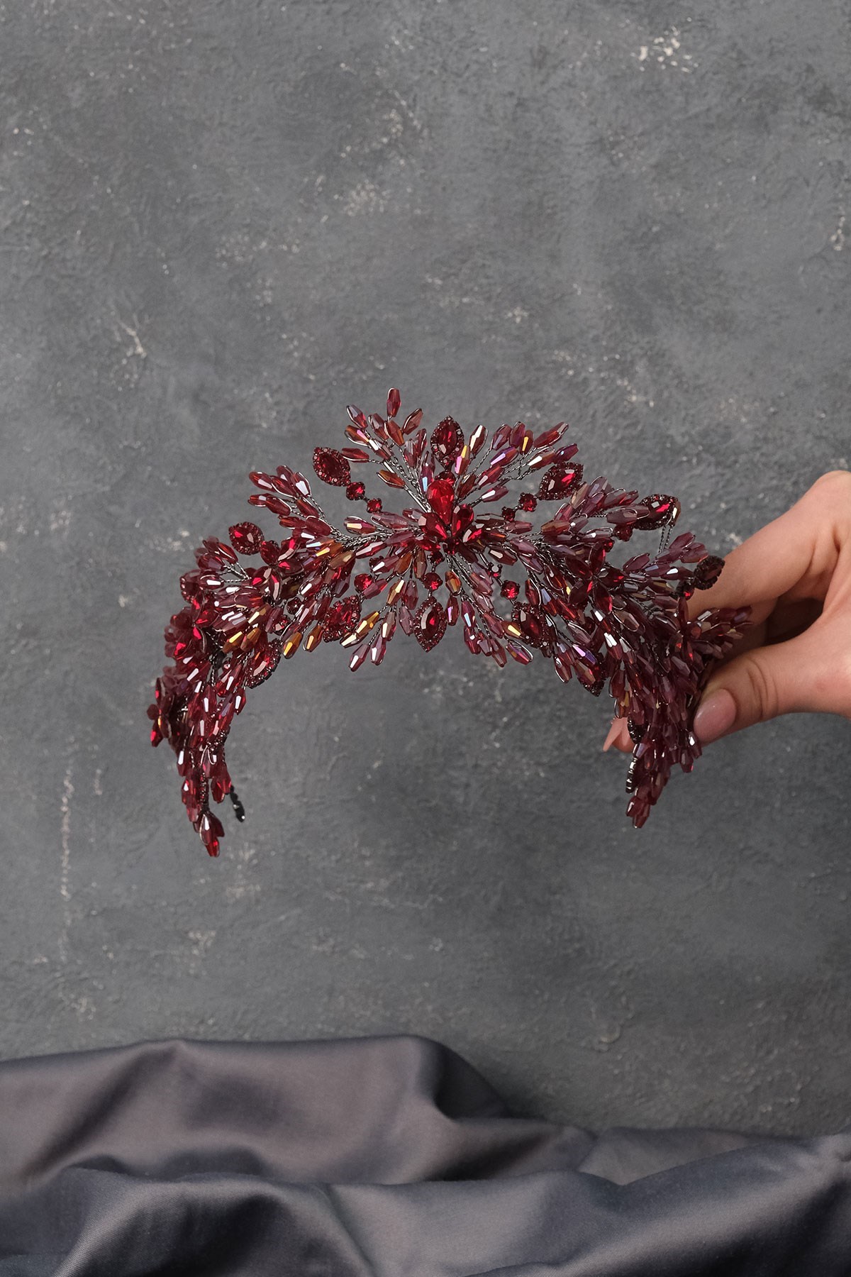 Bordo Arden Kristal Boncuklu Saç Bandı ve Gelin Kına Tacı