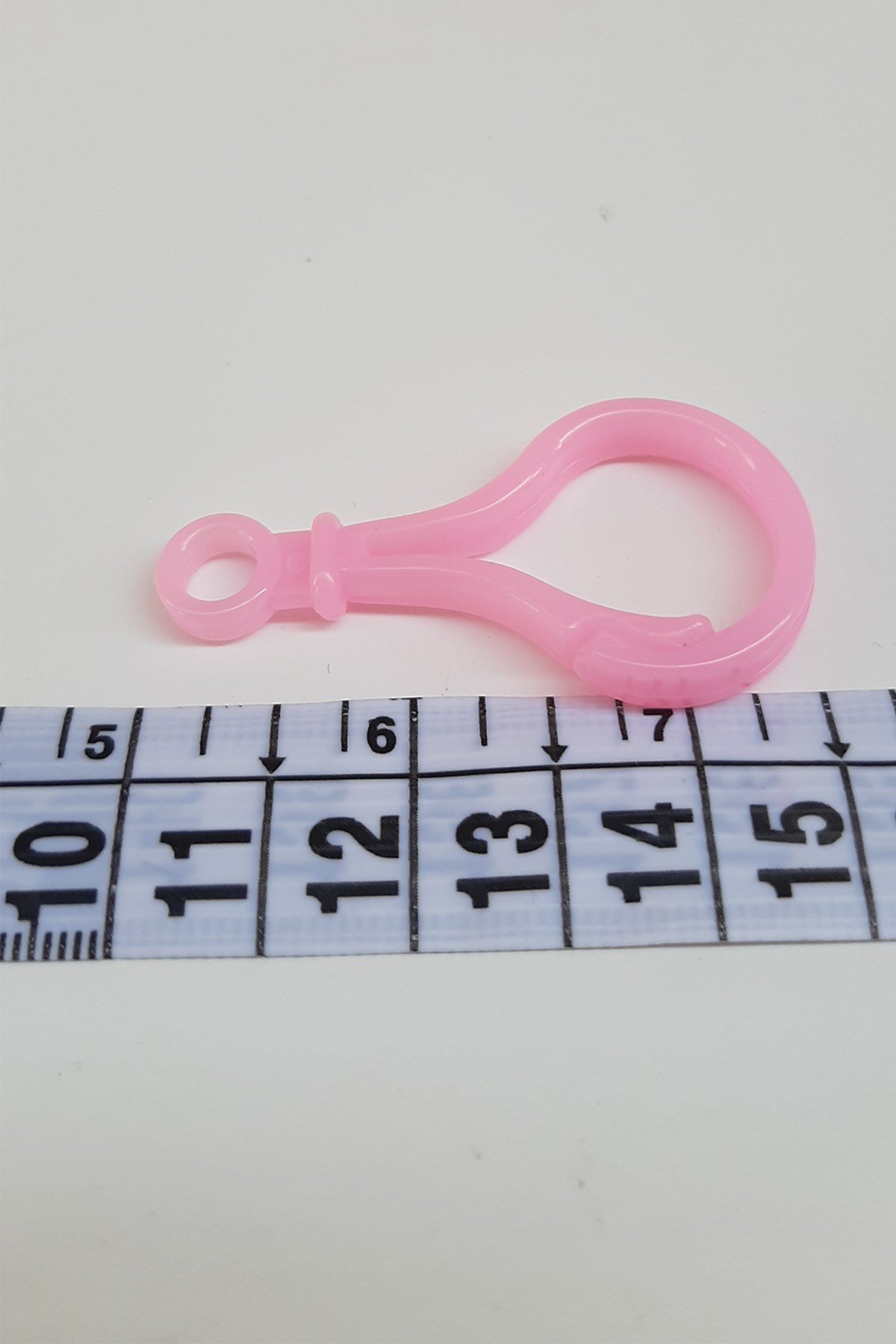 Plastik Soru İşareti Pembe Emzik Askısı