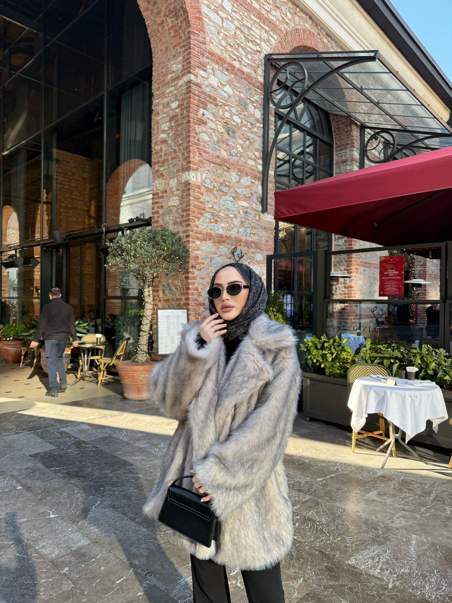 MT0170H&R ButikSesa Lüx Mont Kırçıklı Bej Siyah