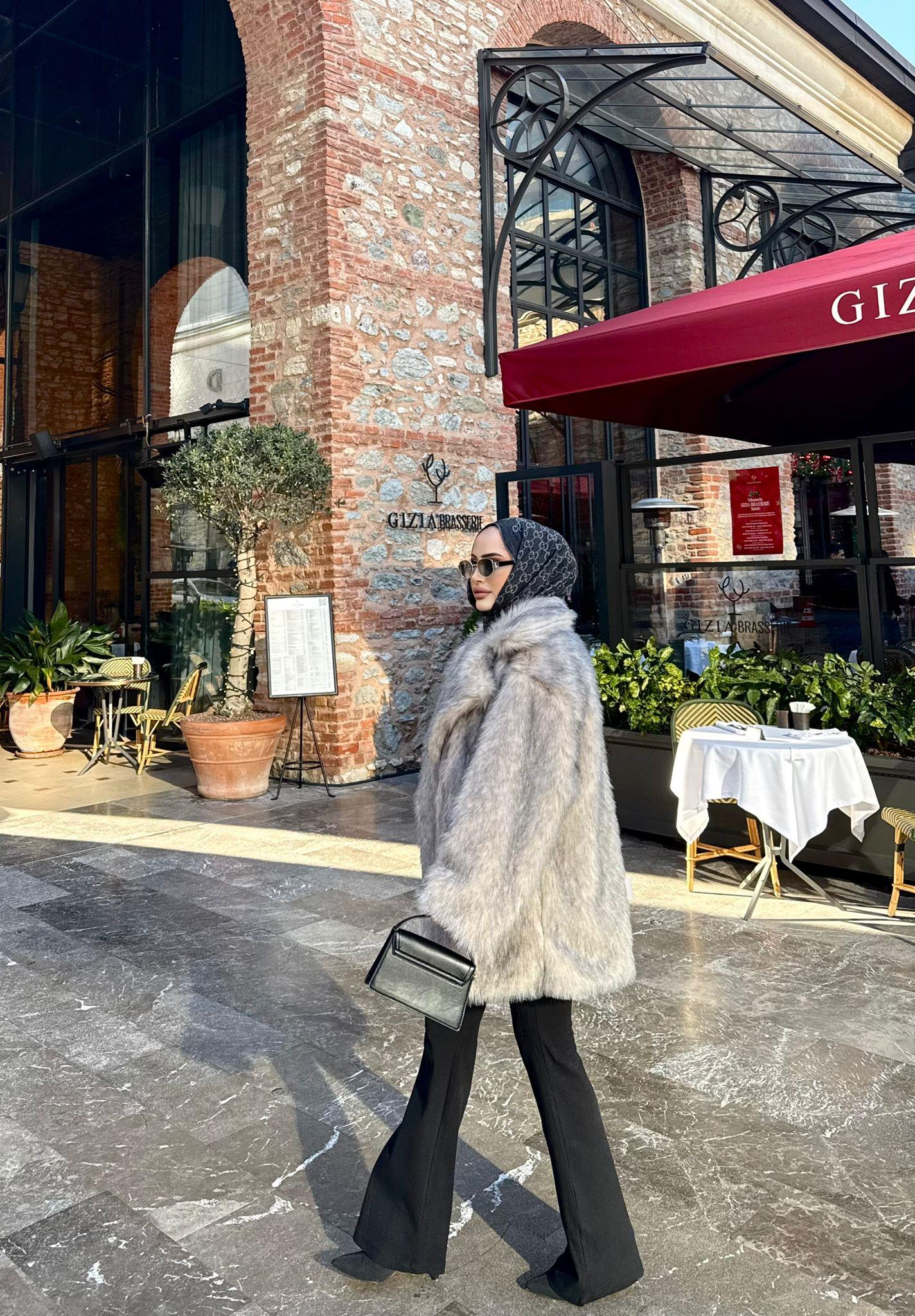 MT0170H&R ButikSesa Lüx Mont Kırçıklı Bej Siyah