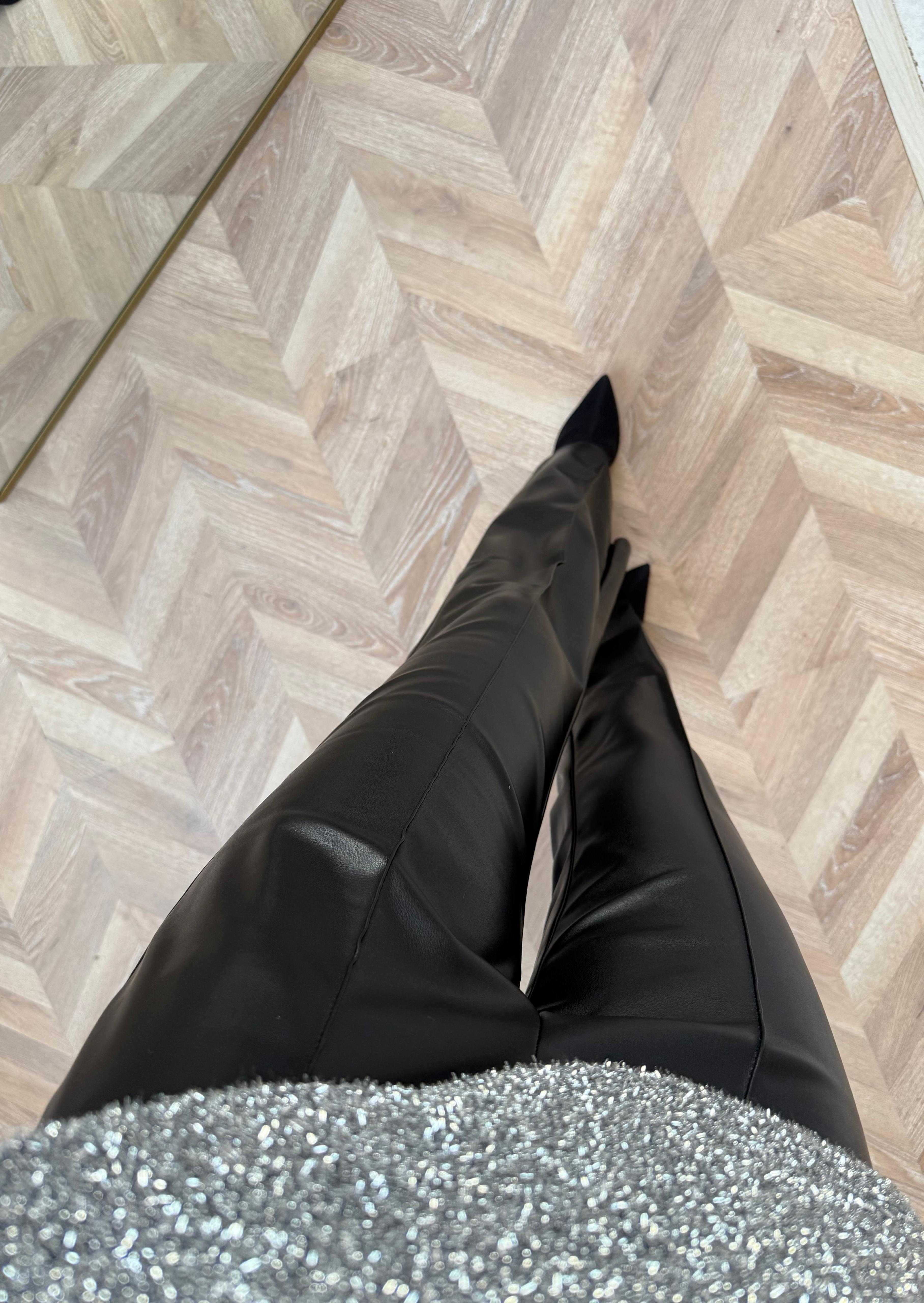 PNT-015H&R Butikİspanyol Paça Deri Pantolon Siyah