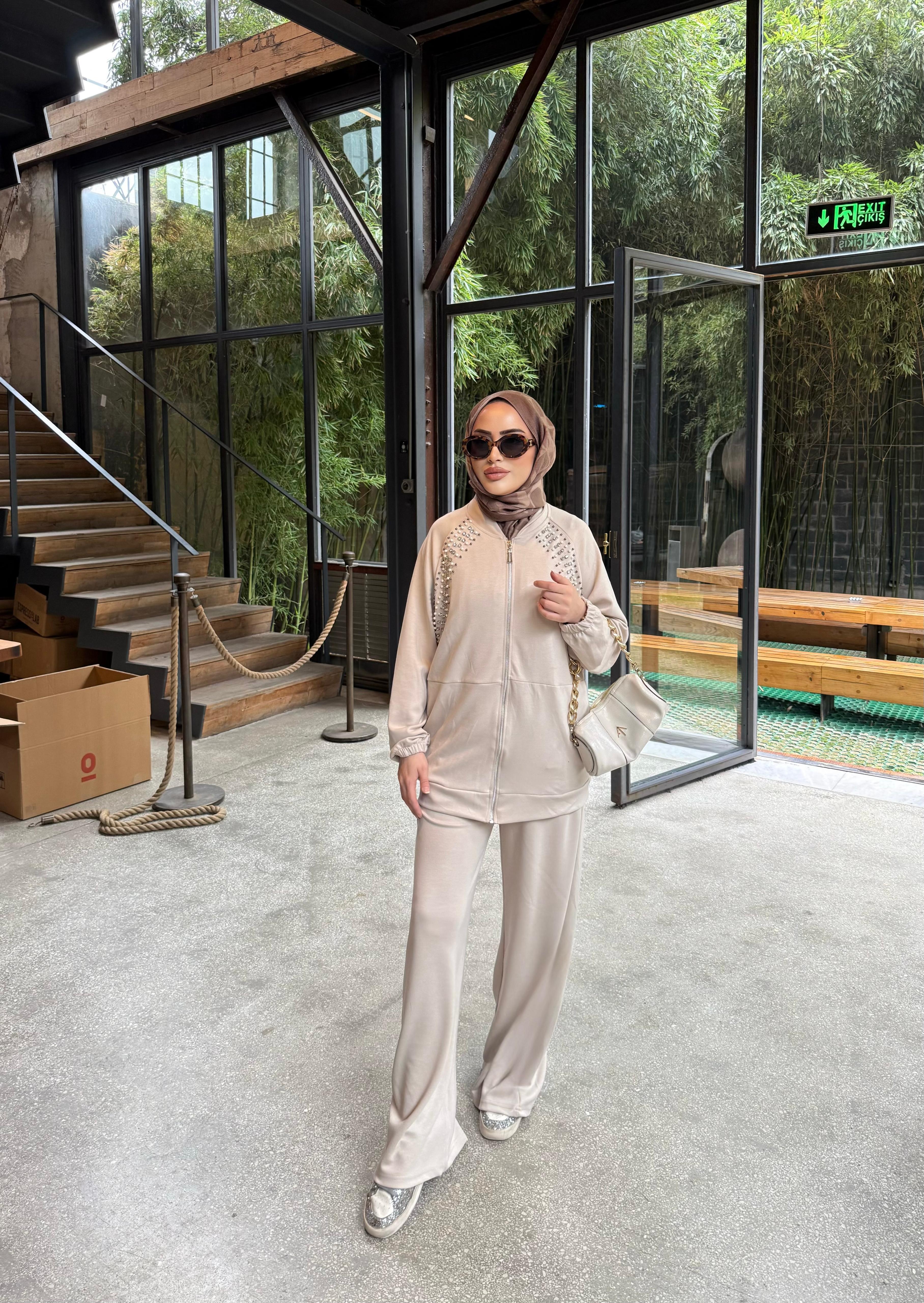 TKM-1909H&R ButikNaila Taşlı Oysh Takım Krem